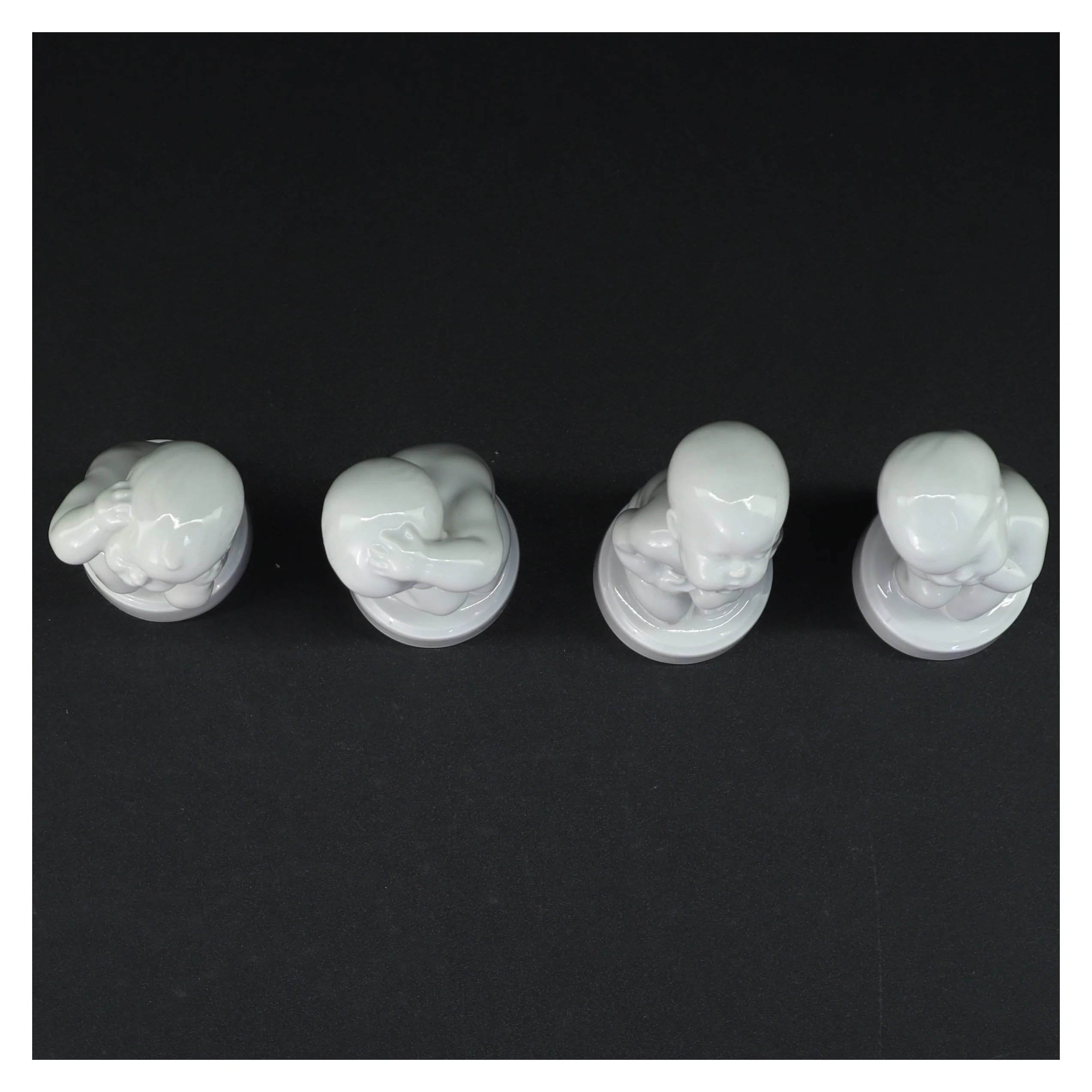 Porcelænsfigurer, de fire piner fra B&G (str. 11 cm)