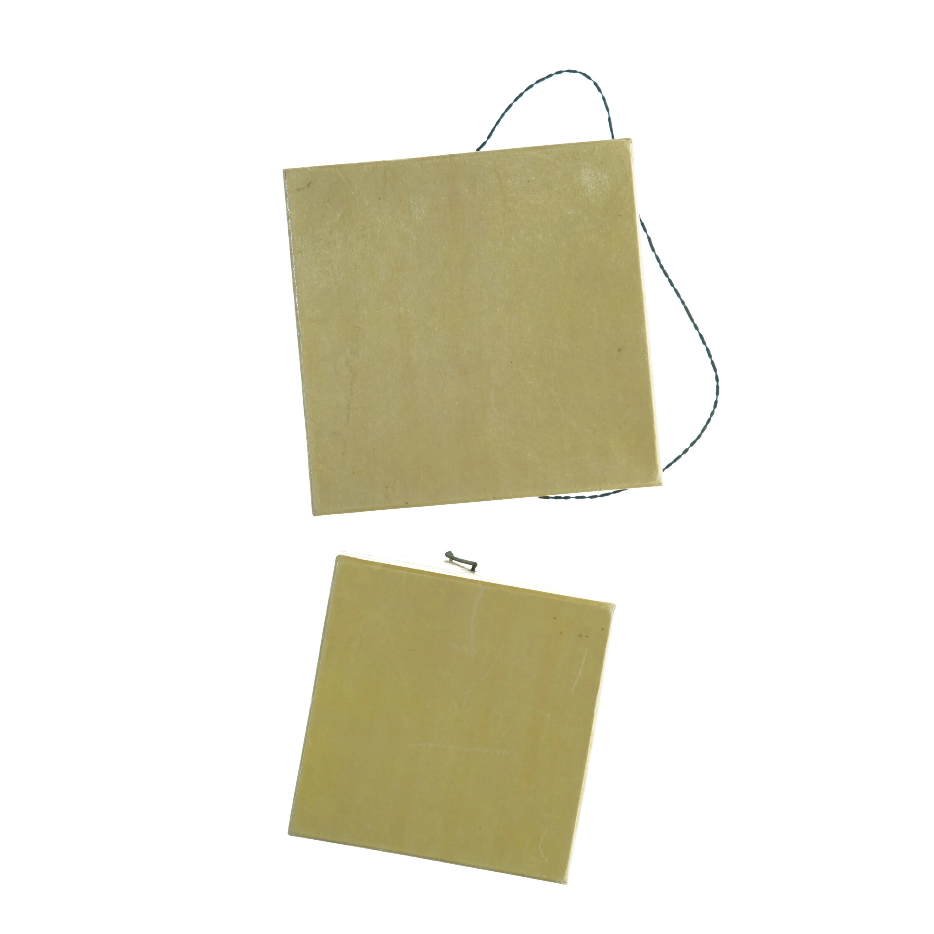 Opbevaringskasser i træ fra Home Art (str. 14,5 x 14,5 x 14 cm og 18 x 18 x 17 cm)