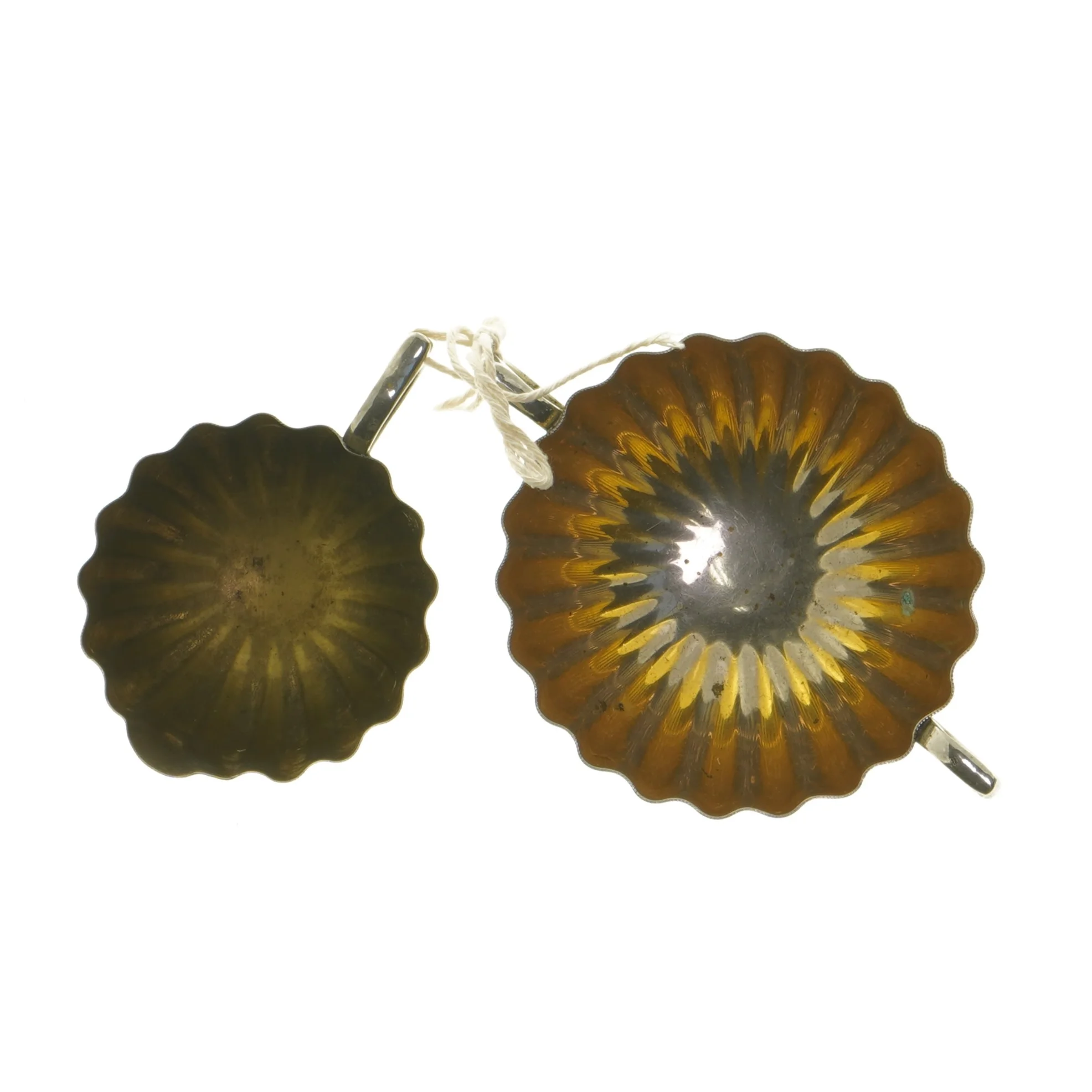 Sæt af to sølv skåle (str. Ø 10 & 7,5 cm)