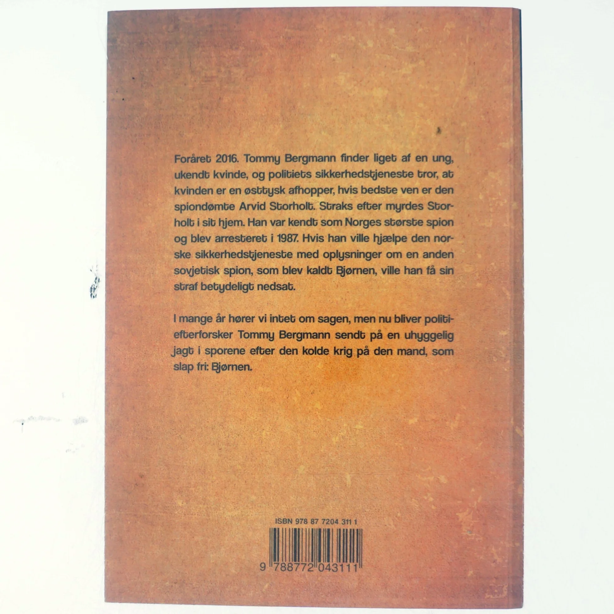 Bjørnen : kriminalroman af Gard Sveen (Bog)