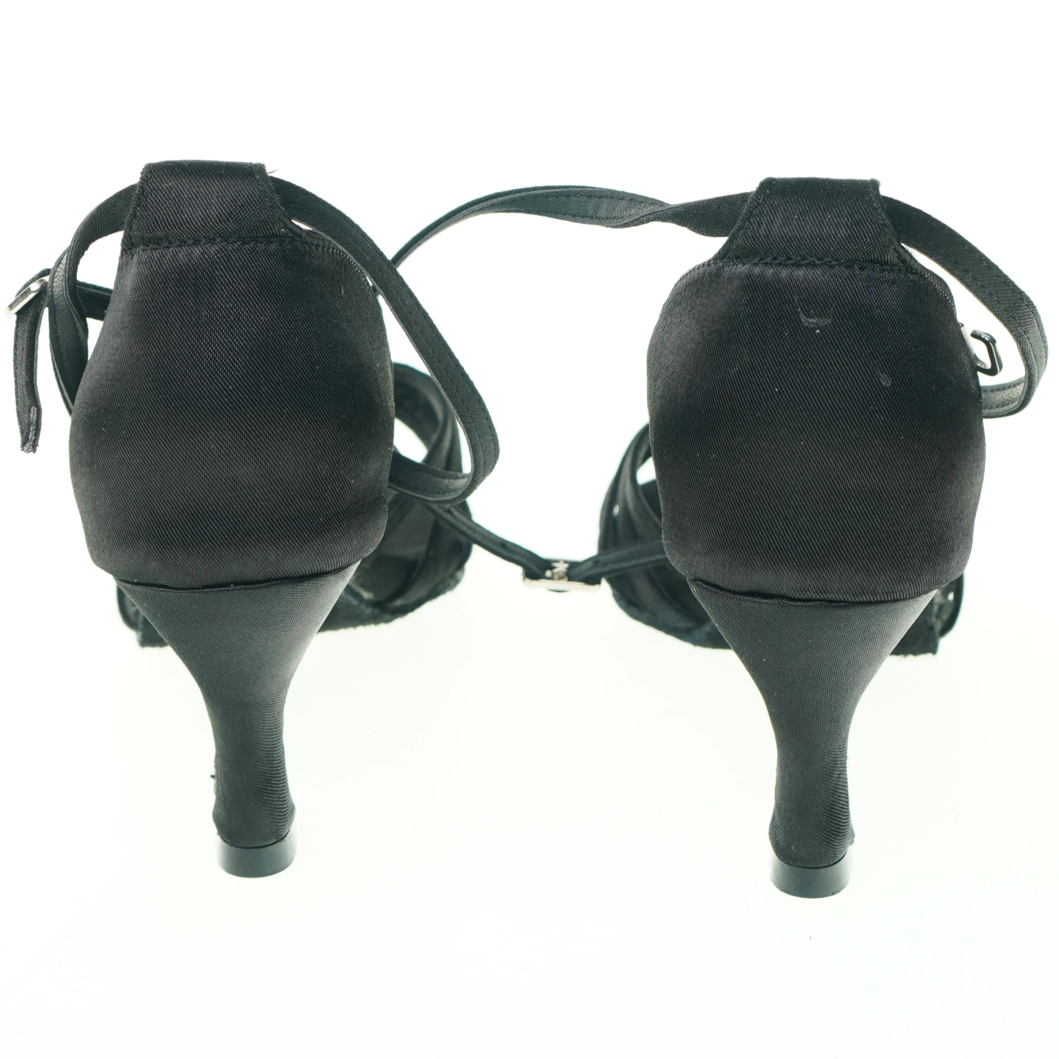 Nye sandaler (str. 40)