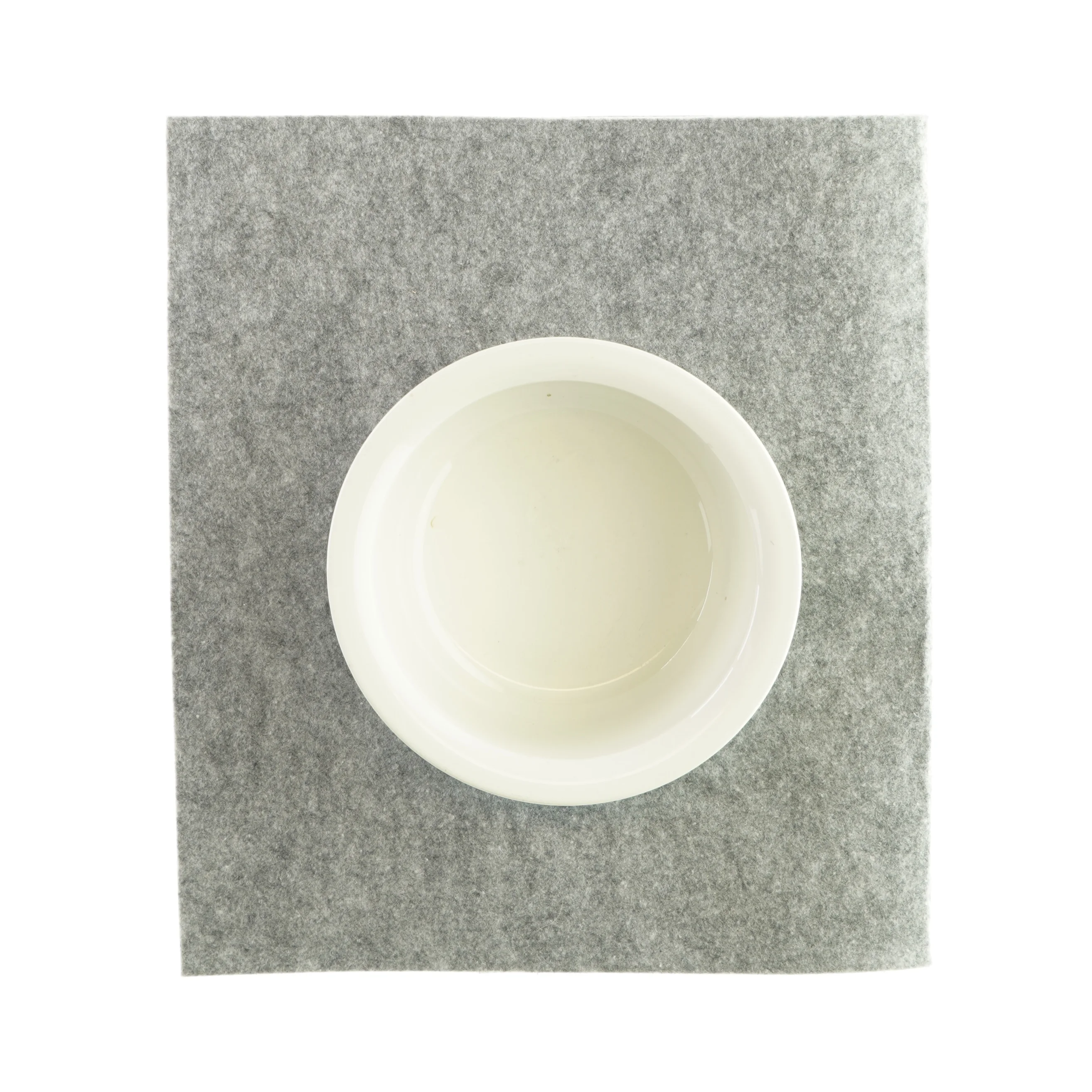 Skål af porcelæn fra Spisa 