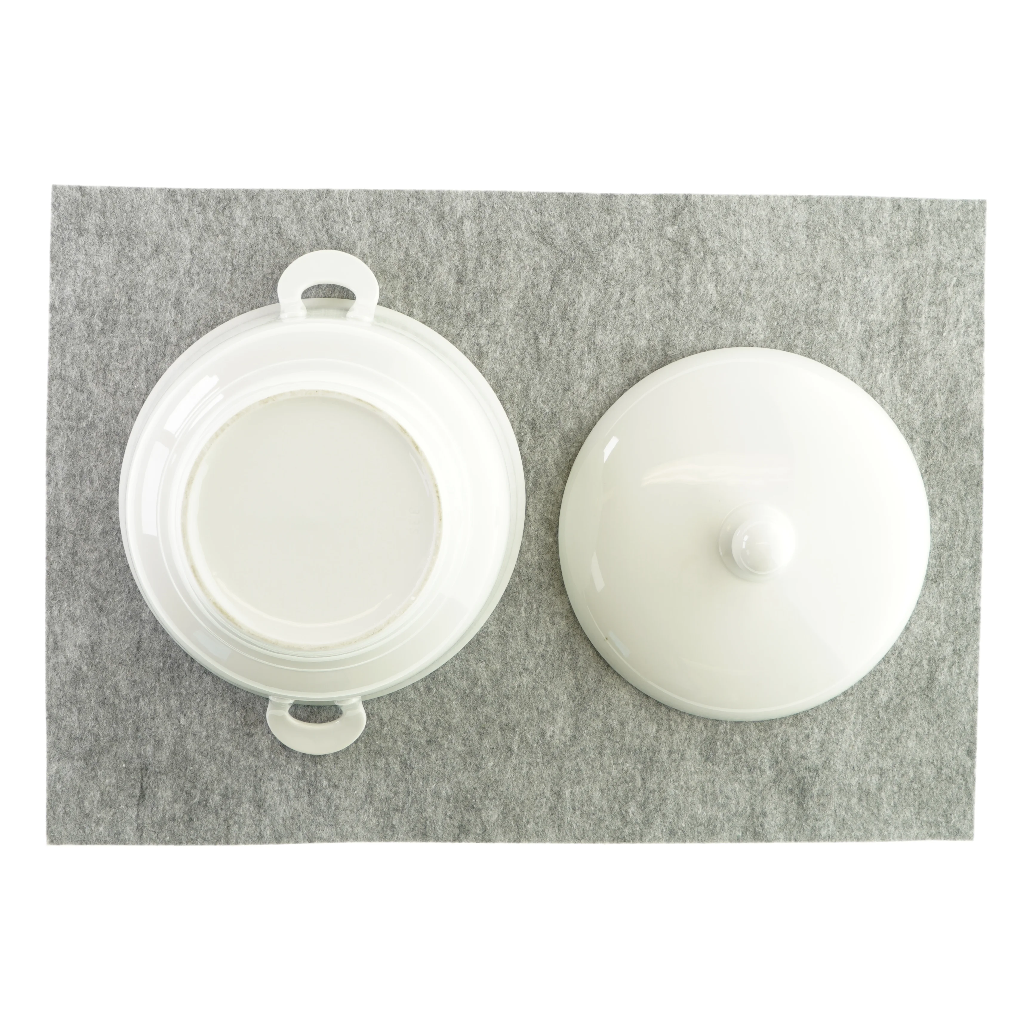 Porcelænsskål med låg 