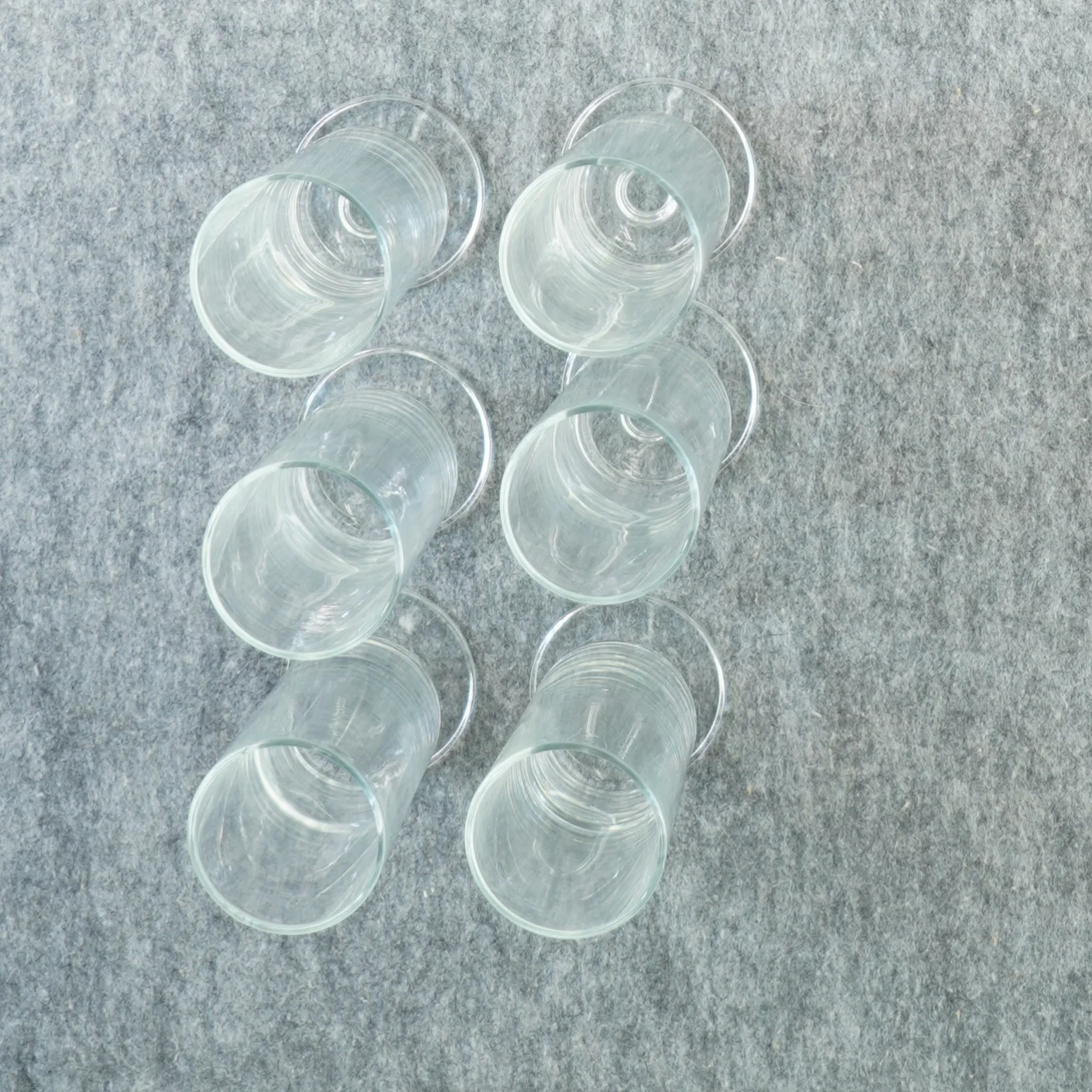 Glas (str. 16 x 5 cm)