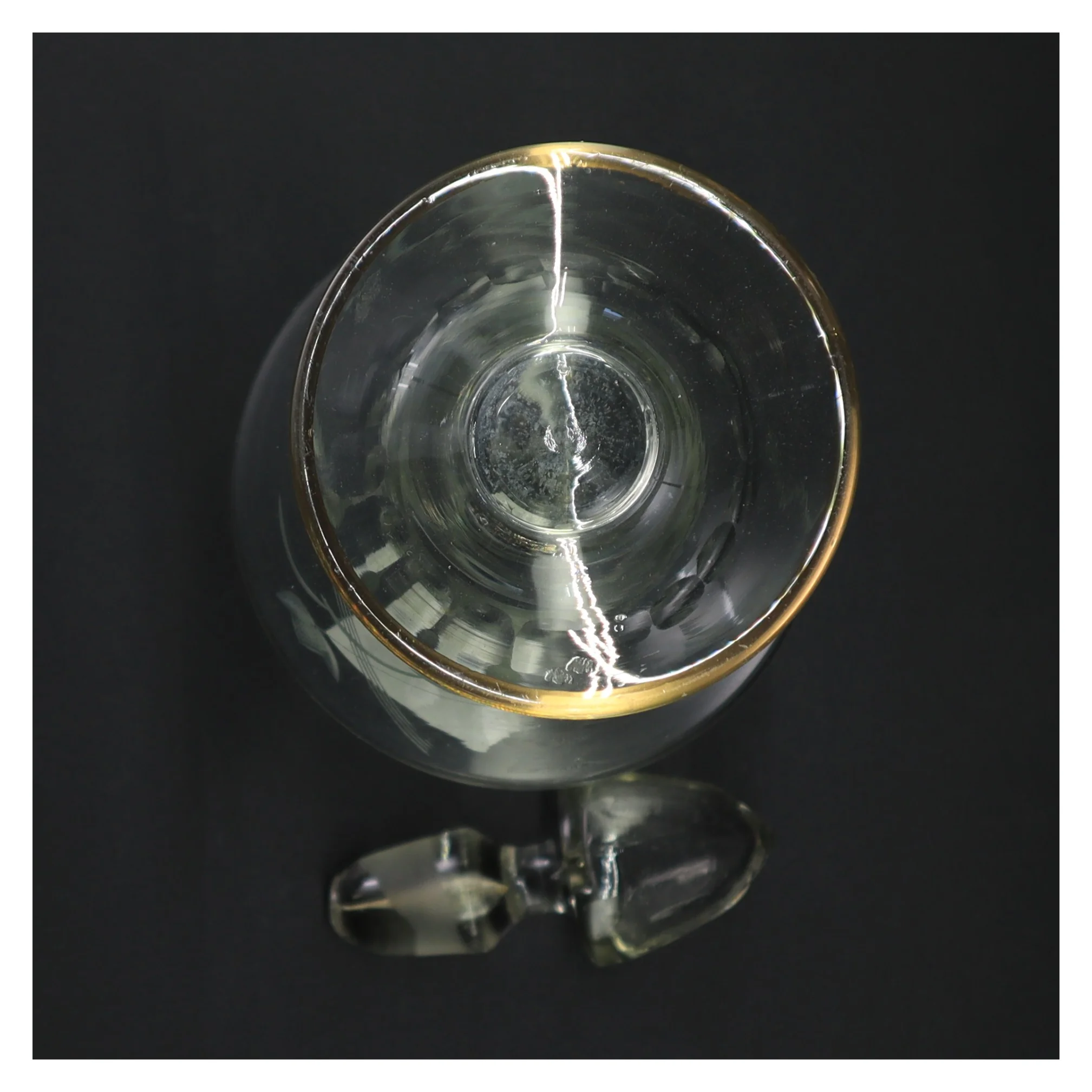 Dekanteringskaraffel med guldkant (str. 32 x 12 cm)