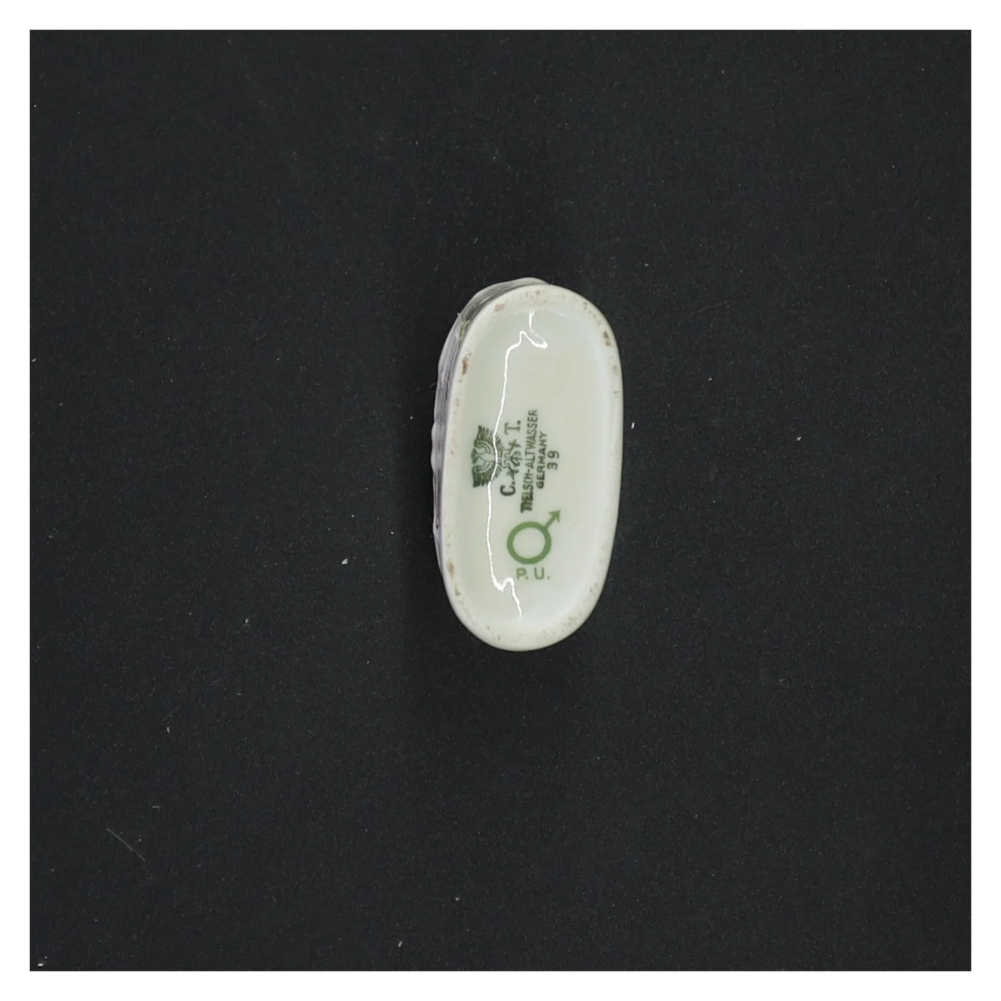 Porcelæns vase (str. 7 x 6 cm)