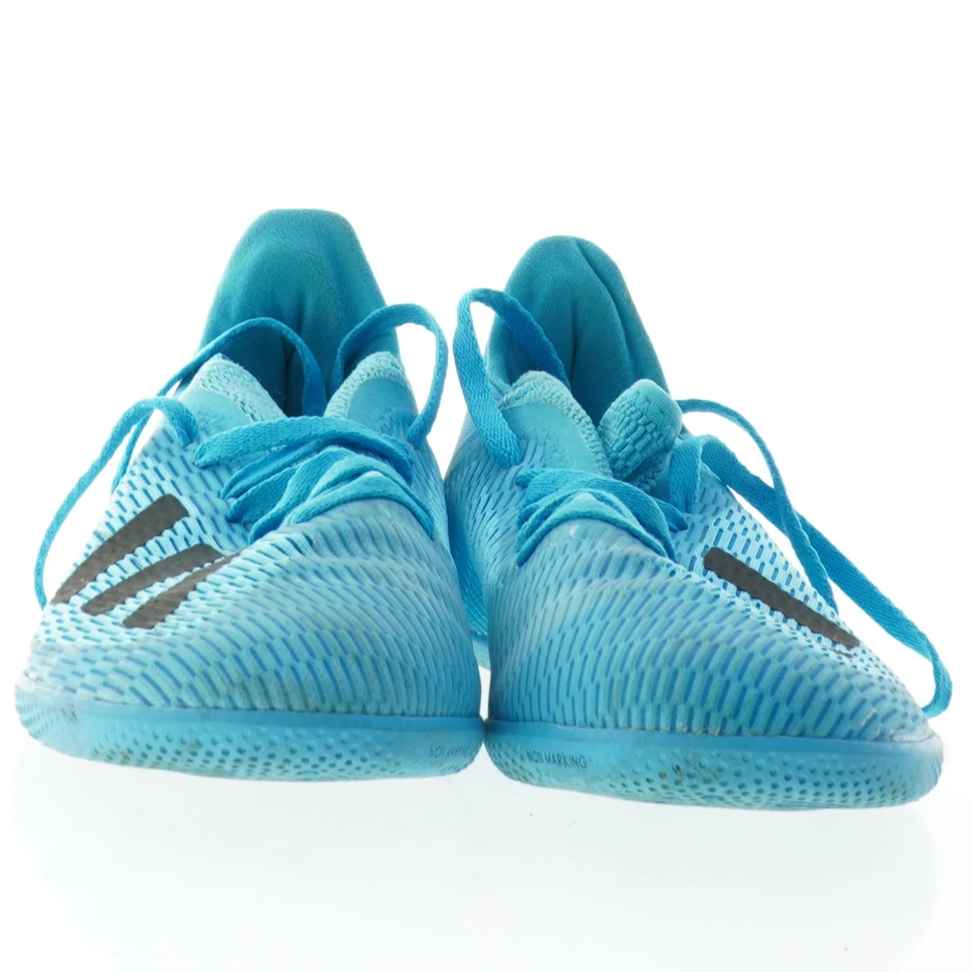 Blå indendørs fodboldsko fra Adidas (str. 36 og 2 tredjedele)