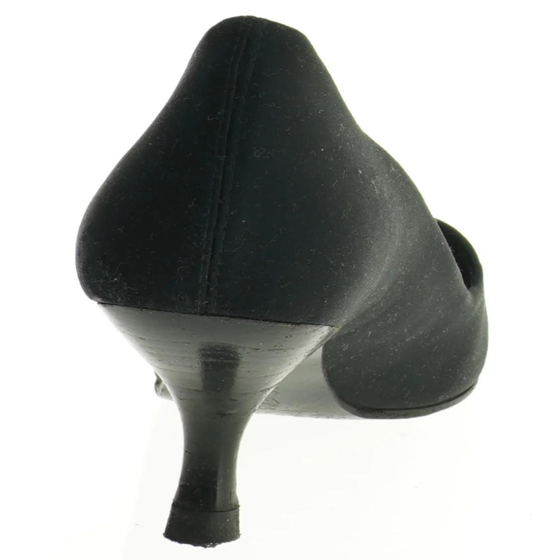 Sorte spidse stiletter fra Ana Bonilla (str. 39 komma 5)