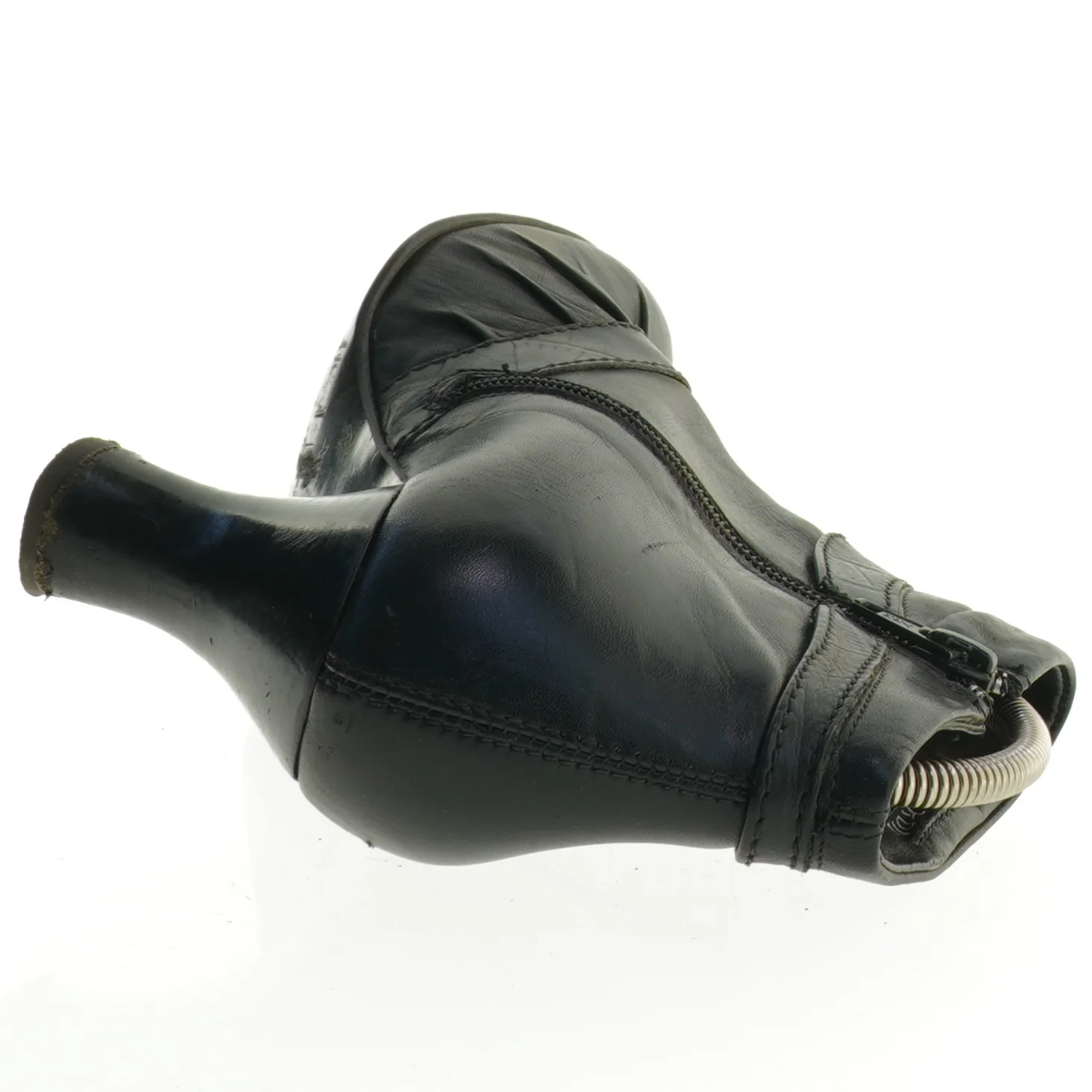 Sort ankelstøvle med hæl (str. 39)