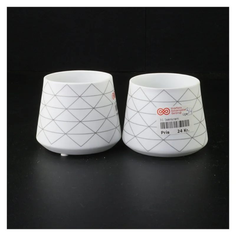 Hvide keramikskåle med geometrisk mønster fra Home Collection (str. 7 x 8 cm)