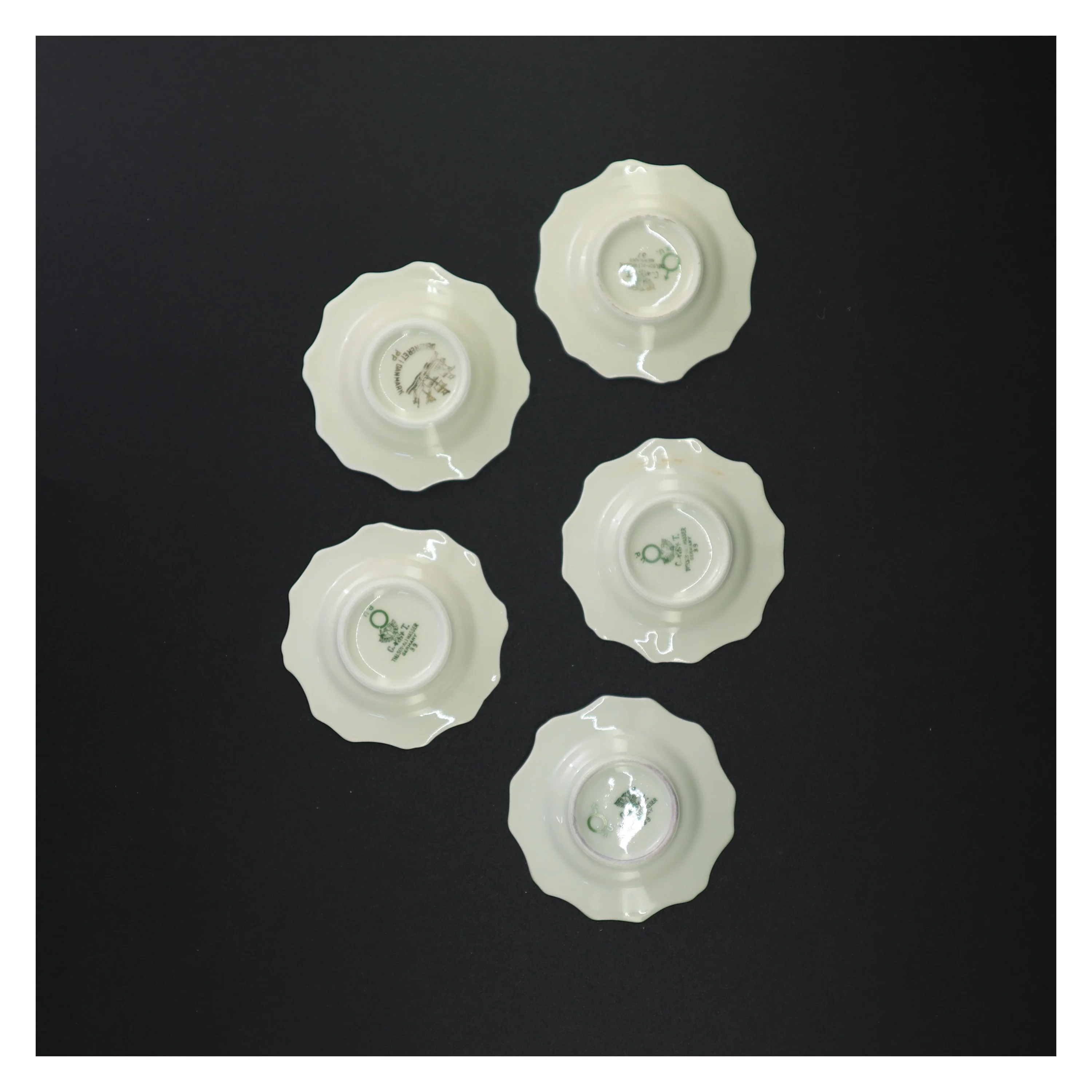 Porcelæns kuvert askebægre (str. 8 cm x 8 cm)