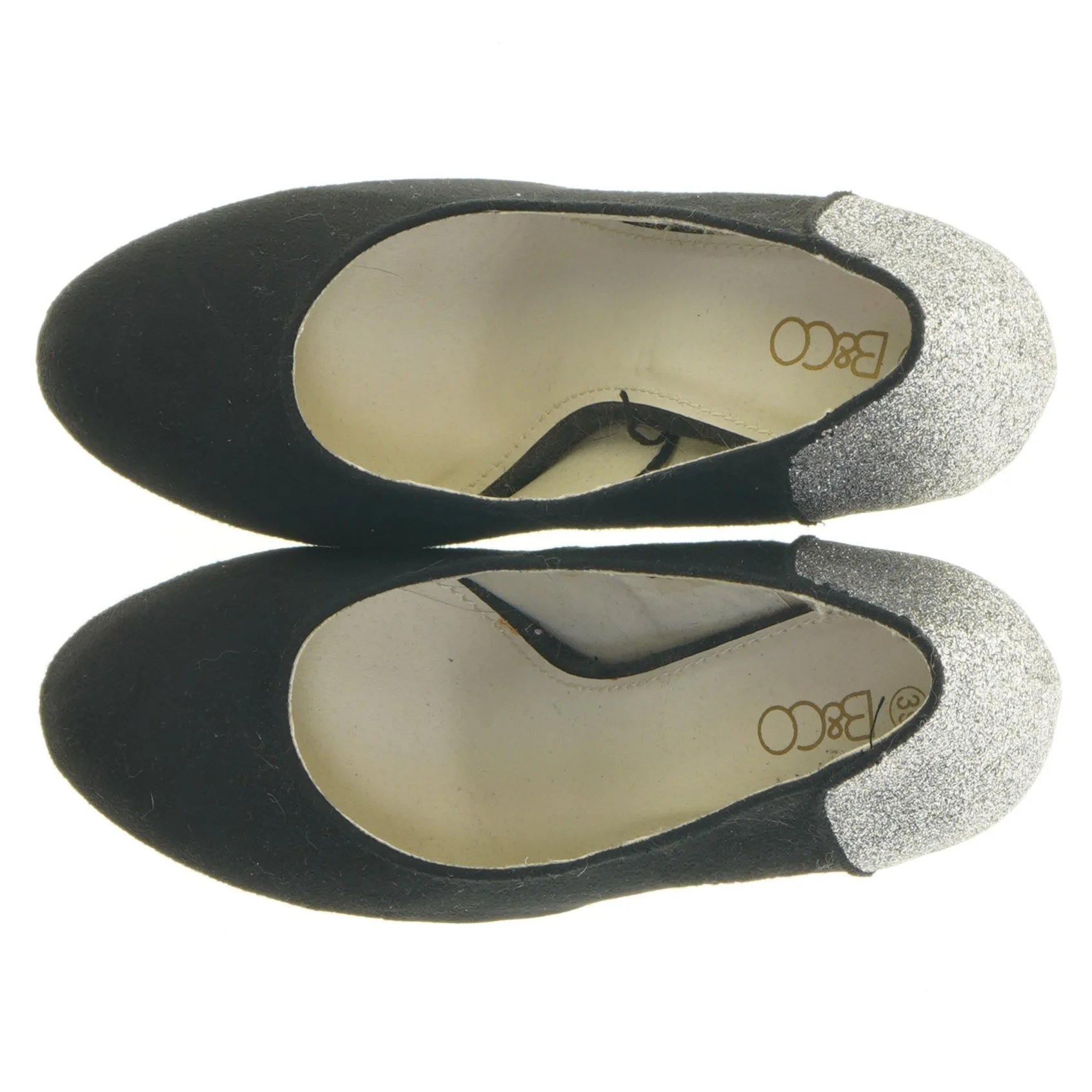 Sorte højhælede sko med glimmerspids fra B&CO (str. 39)