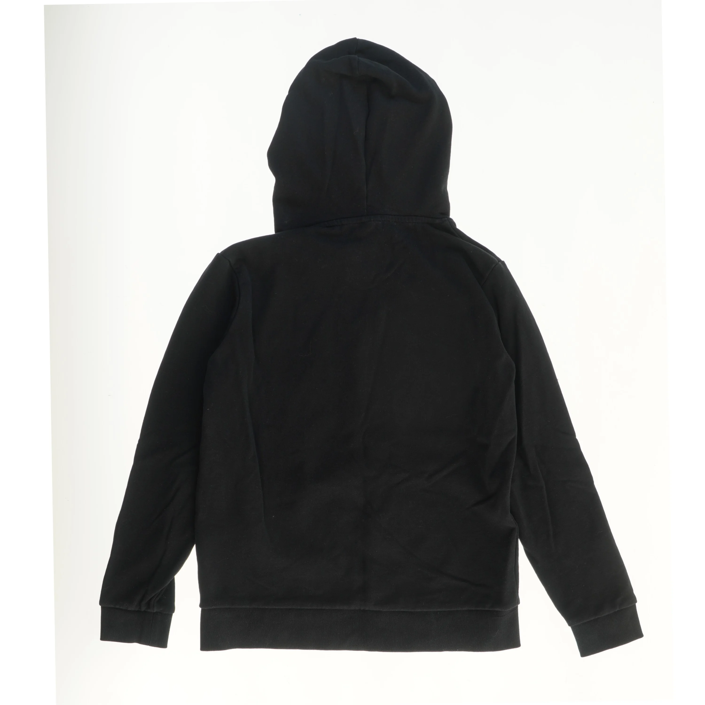 Sort hættetrøje med motiv fra LMTD (str. 158)