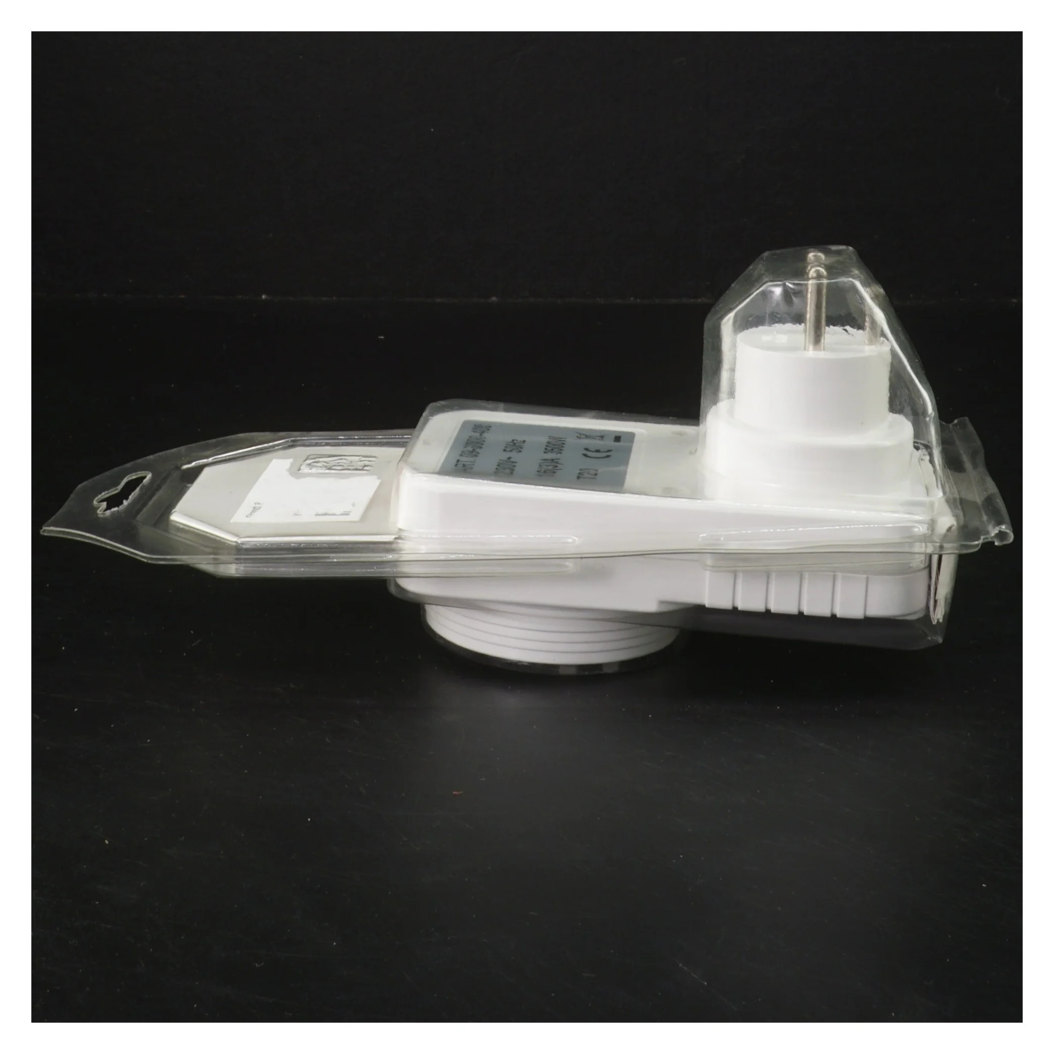 Digital timer stikkontakt fra DONG Energy (str. 12x7,5 cm)