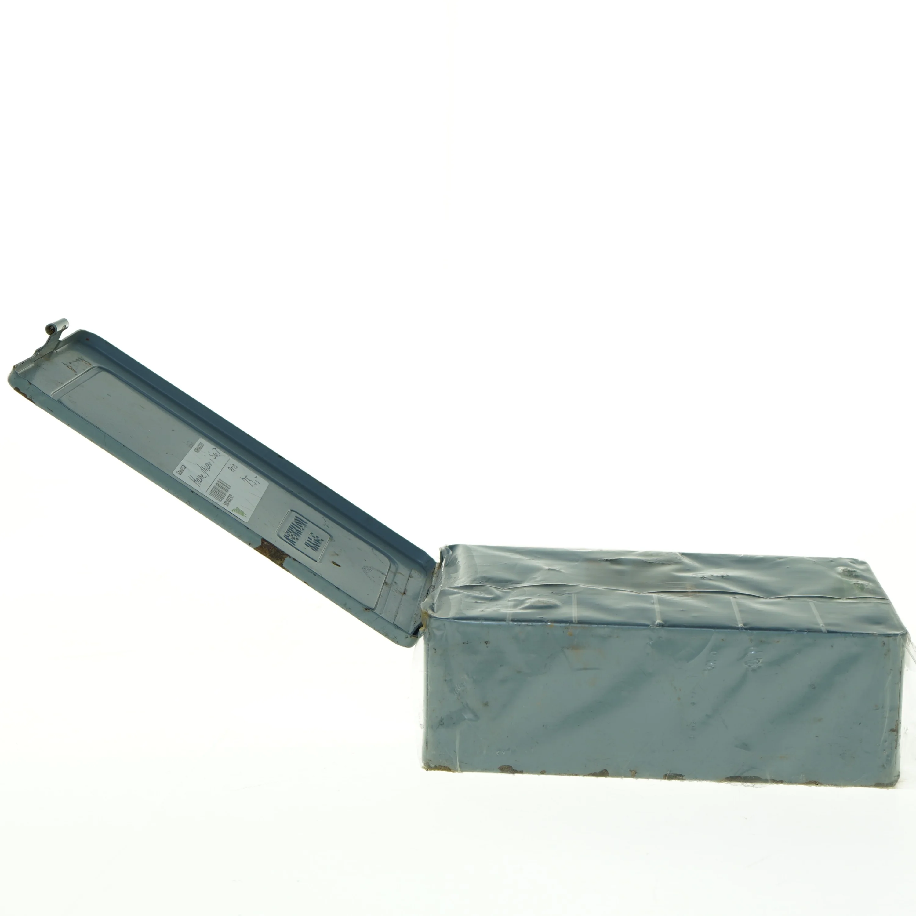 Gammel vvs hanefræsersæt , passer til armaturer med gummipakninger , med indhold (str. 17 x 10 cm)