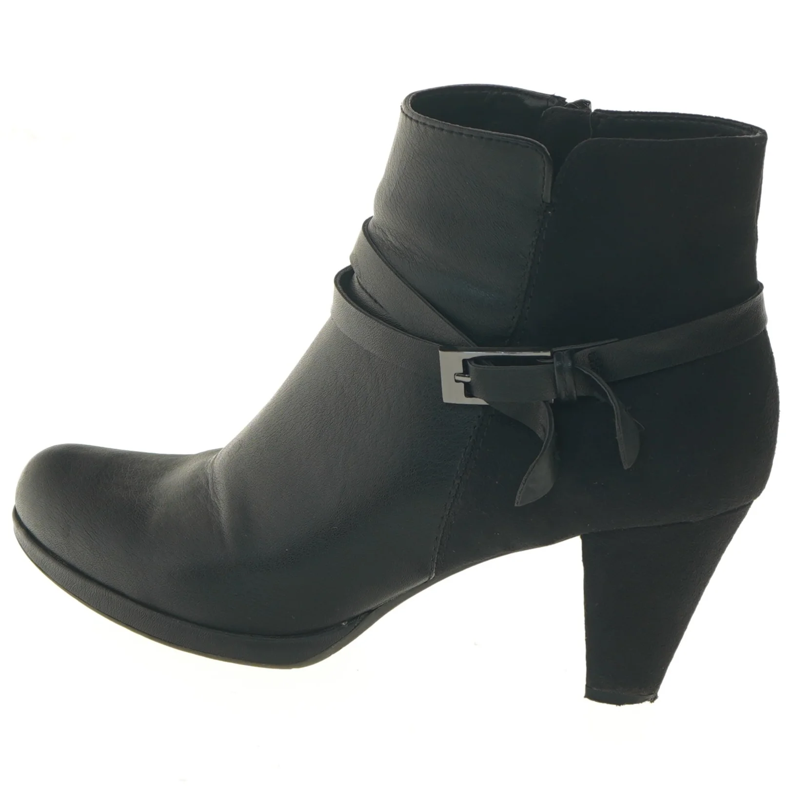 Sort ankelst&oslash;vler med h&aelig;l fra Graceland (str. 41 )