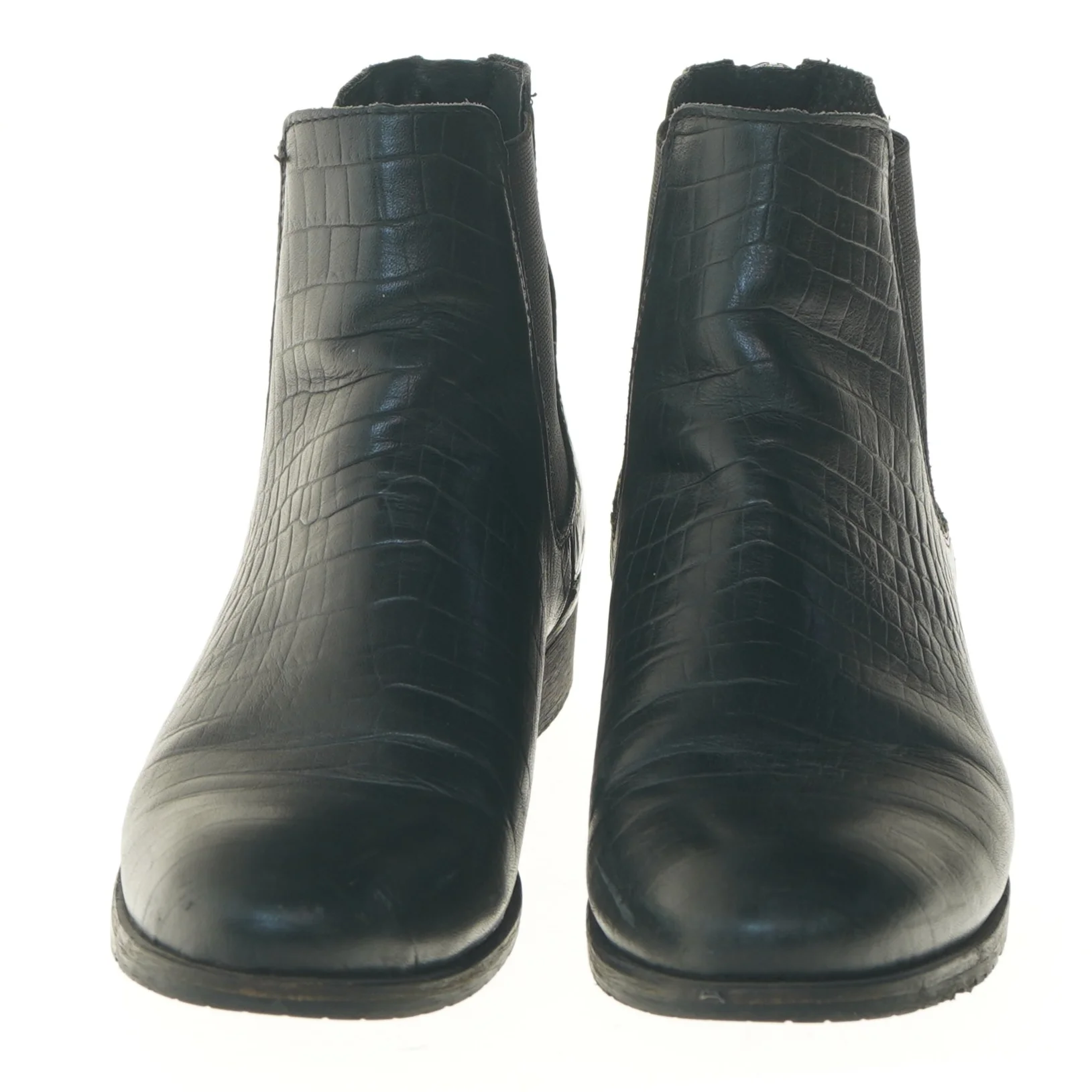 Sort støvle med krokodillemønster fra Zign (str. 41 )