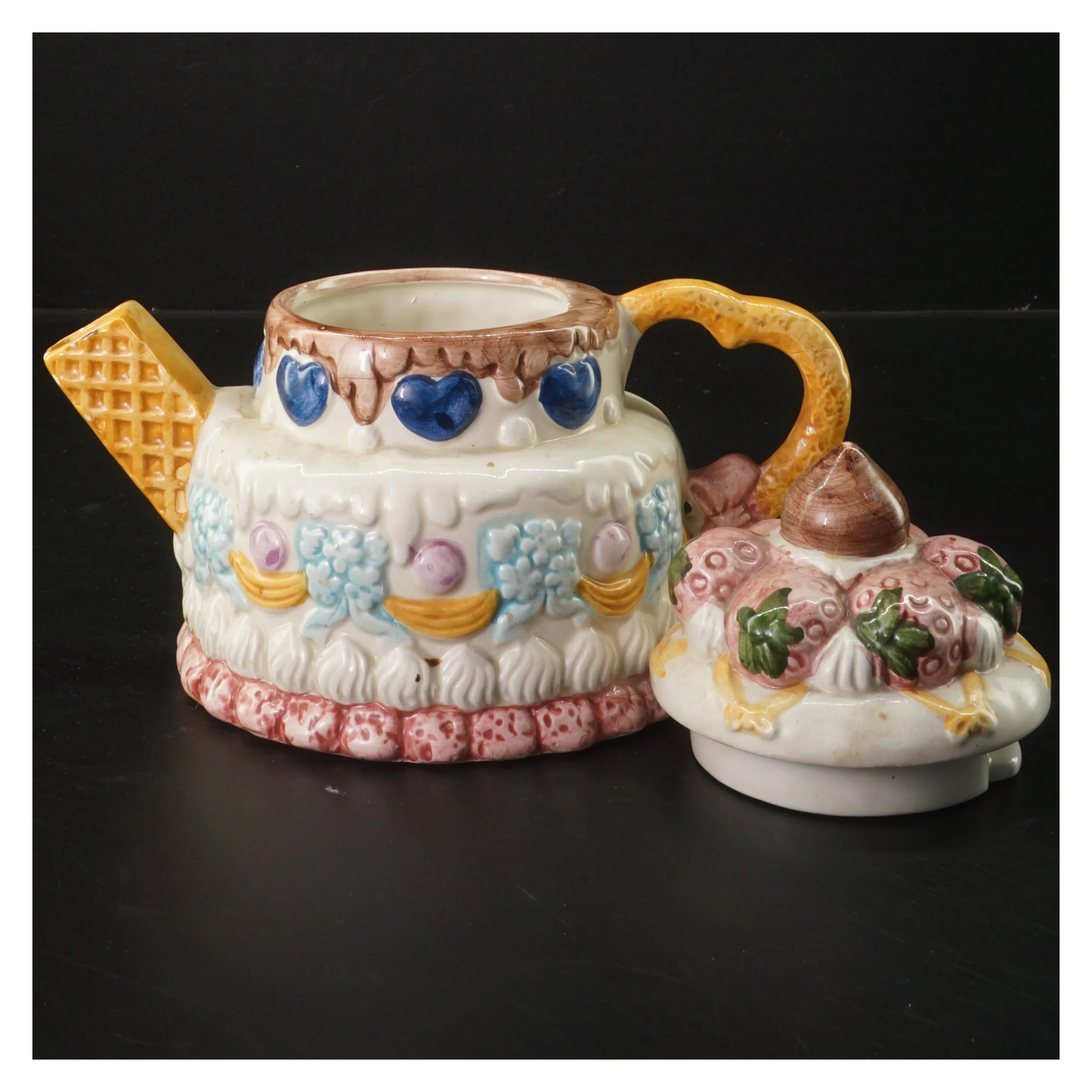 Dekorativt keramik tekande (str. 17 cm)