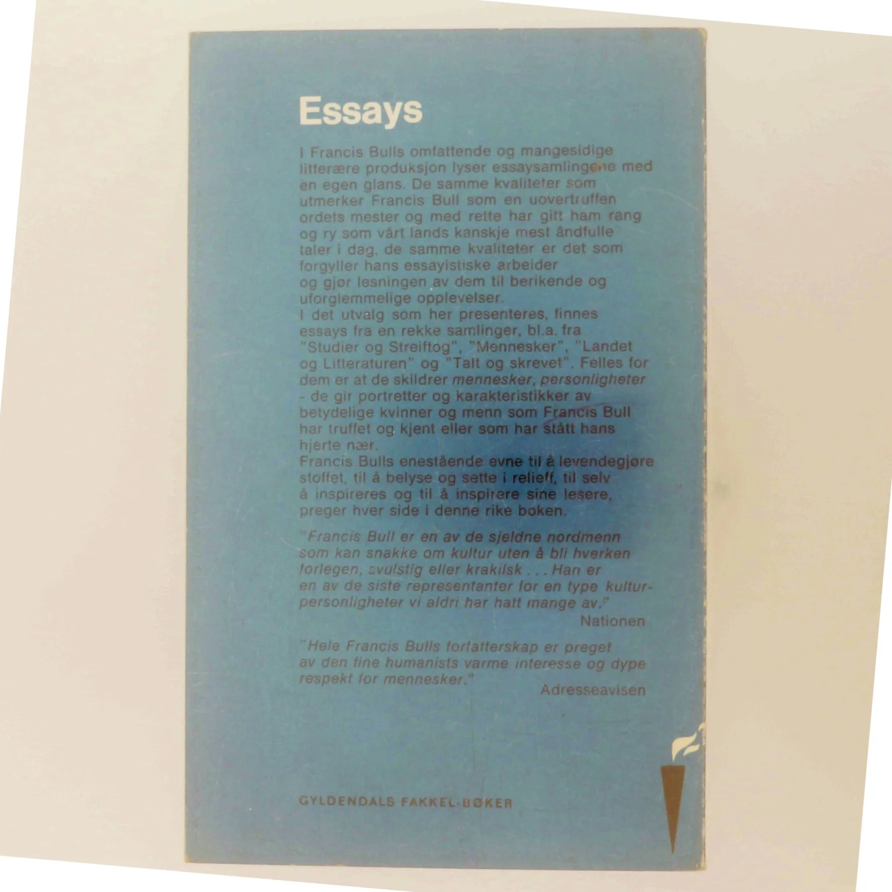 Essays i utvalg af Francis Bull (Bog)