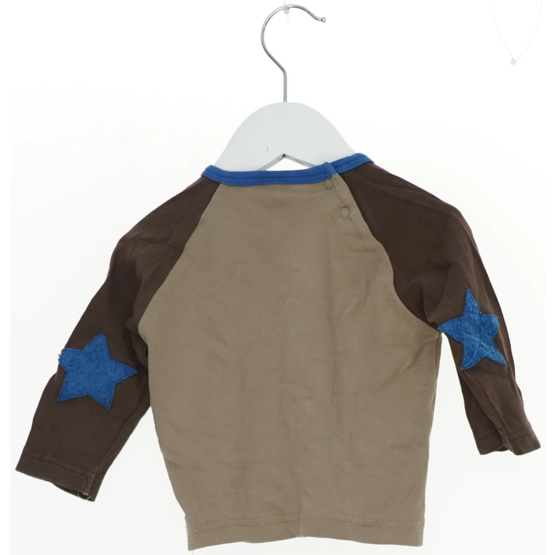 Langærmet børnebluse med stjernemotiv fra Friends (str. 74)