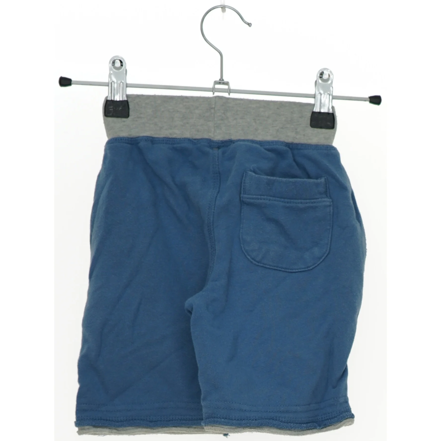 Børne shorts med tekst fra Friends (str. 86)