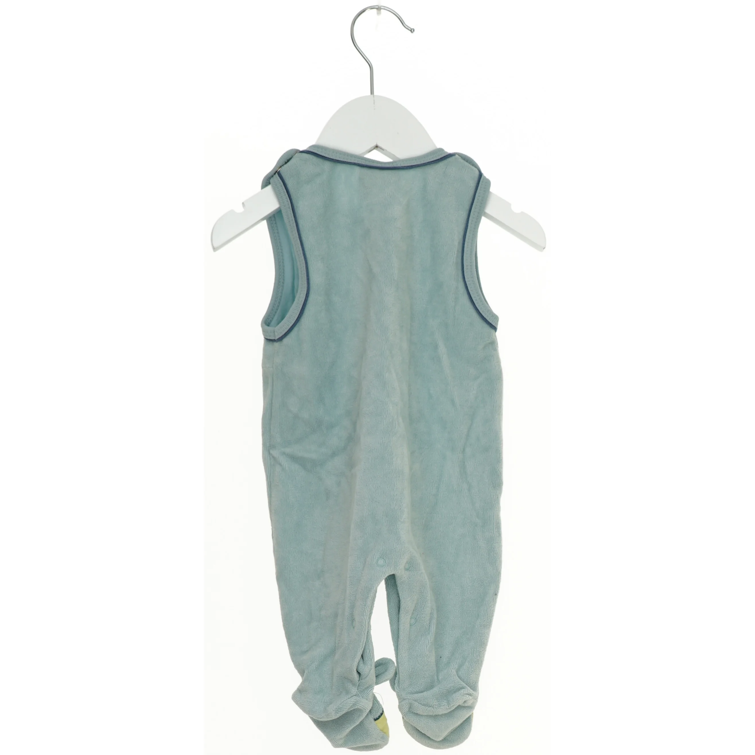 Blå baby heldragt med dyremotiv fra Fixoni (str. 56)