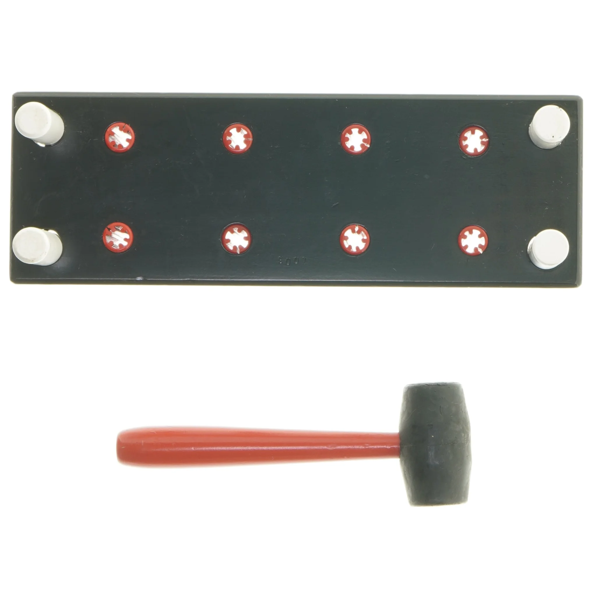 Brio hammerbræt fra Brio (str. 25x8,5 cm)