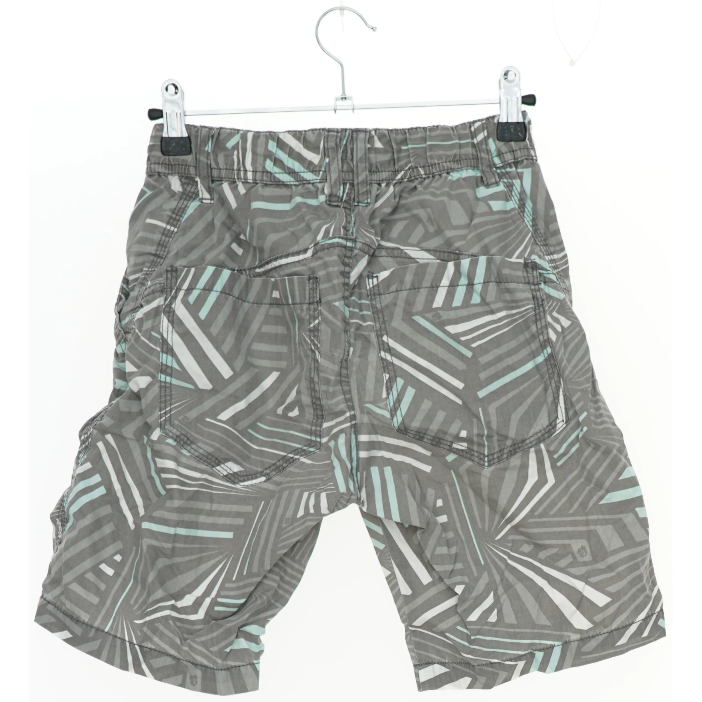 Sommer shorts med mønster fra H&M (str. 140)