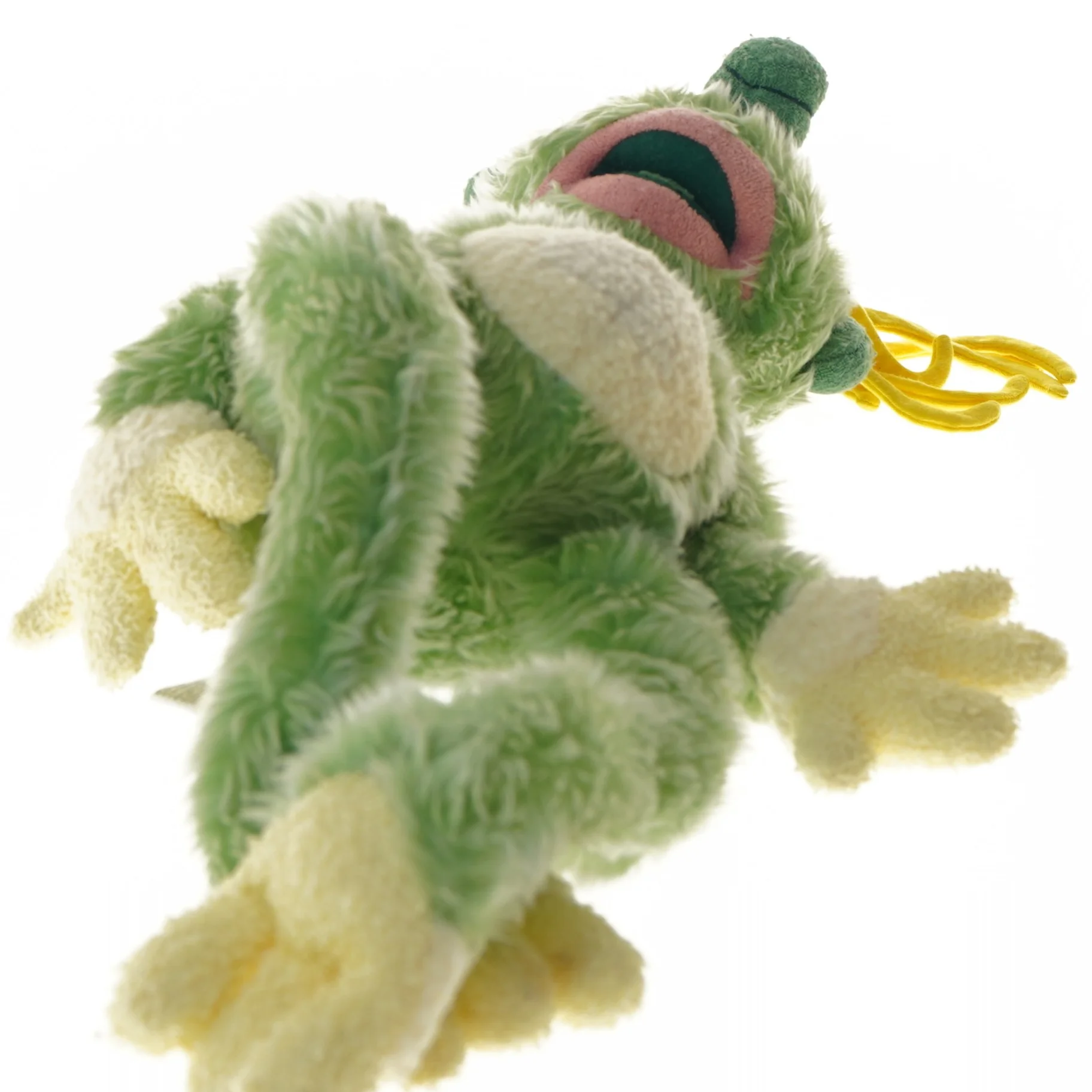 Plysdukke med grønt pels fra Krea (str. 50 cm)