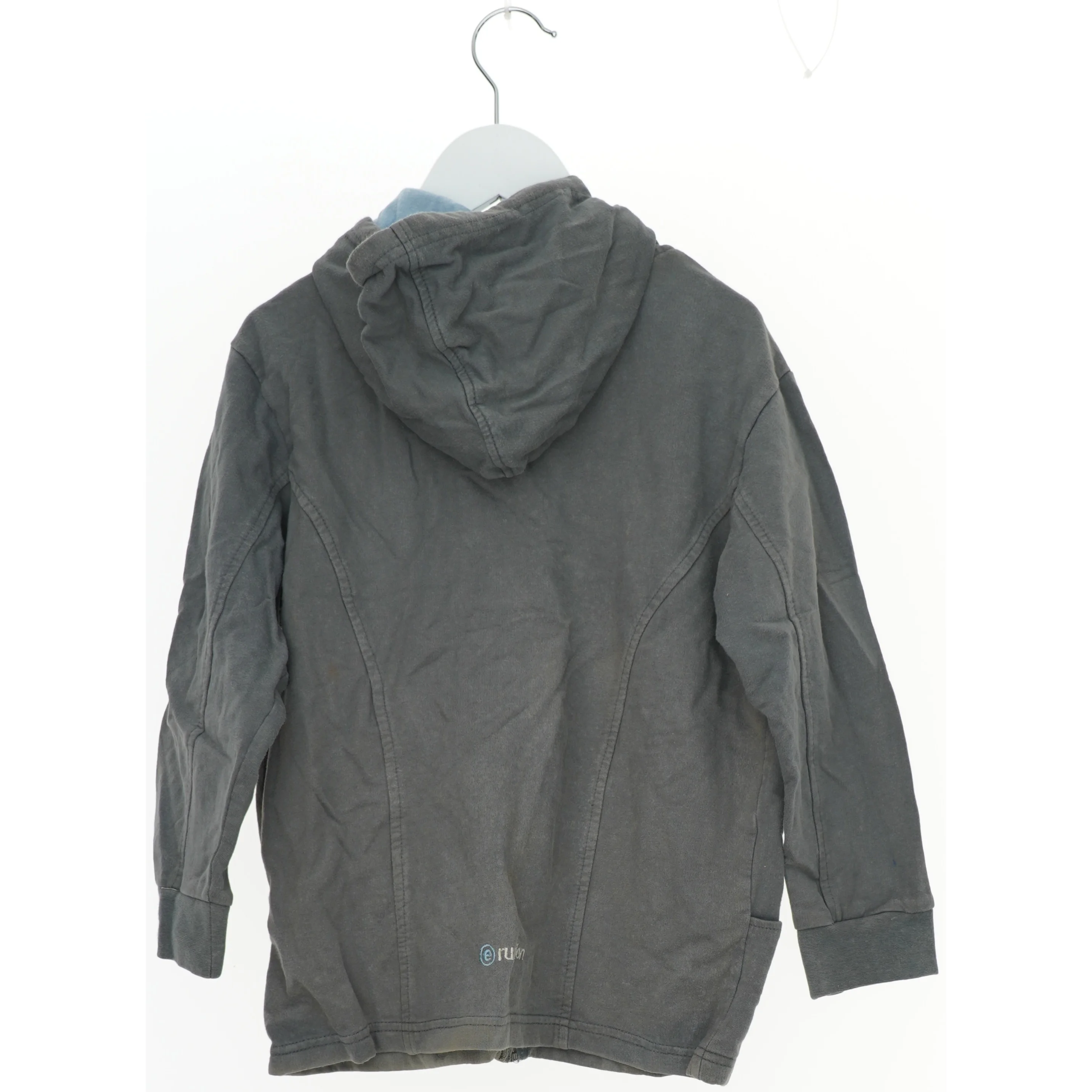 Grå hættetrøje med lynlås fra Ruption (str. 116)