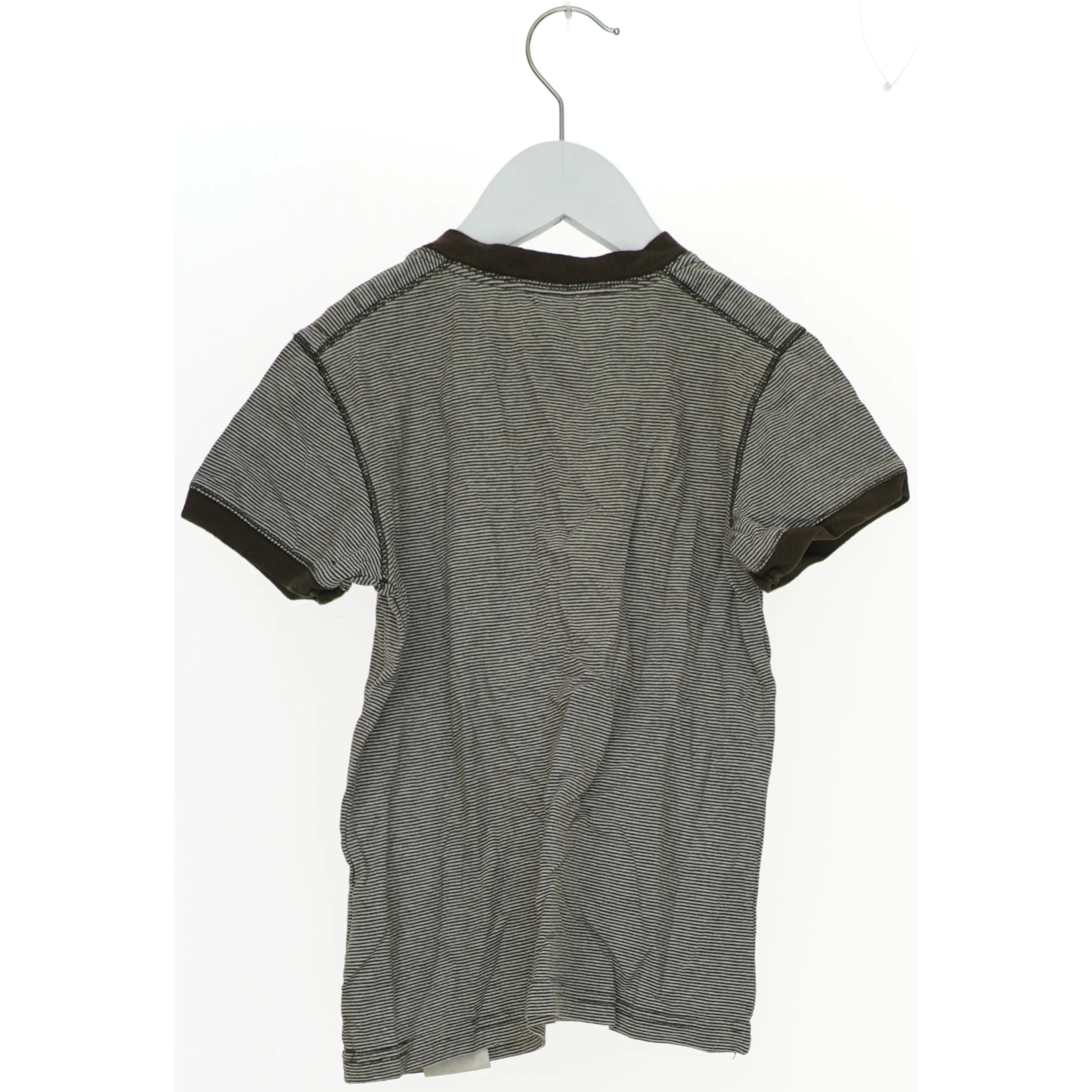 Stribet T-Shirt med knapper fra H&M (str. 116)