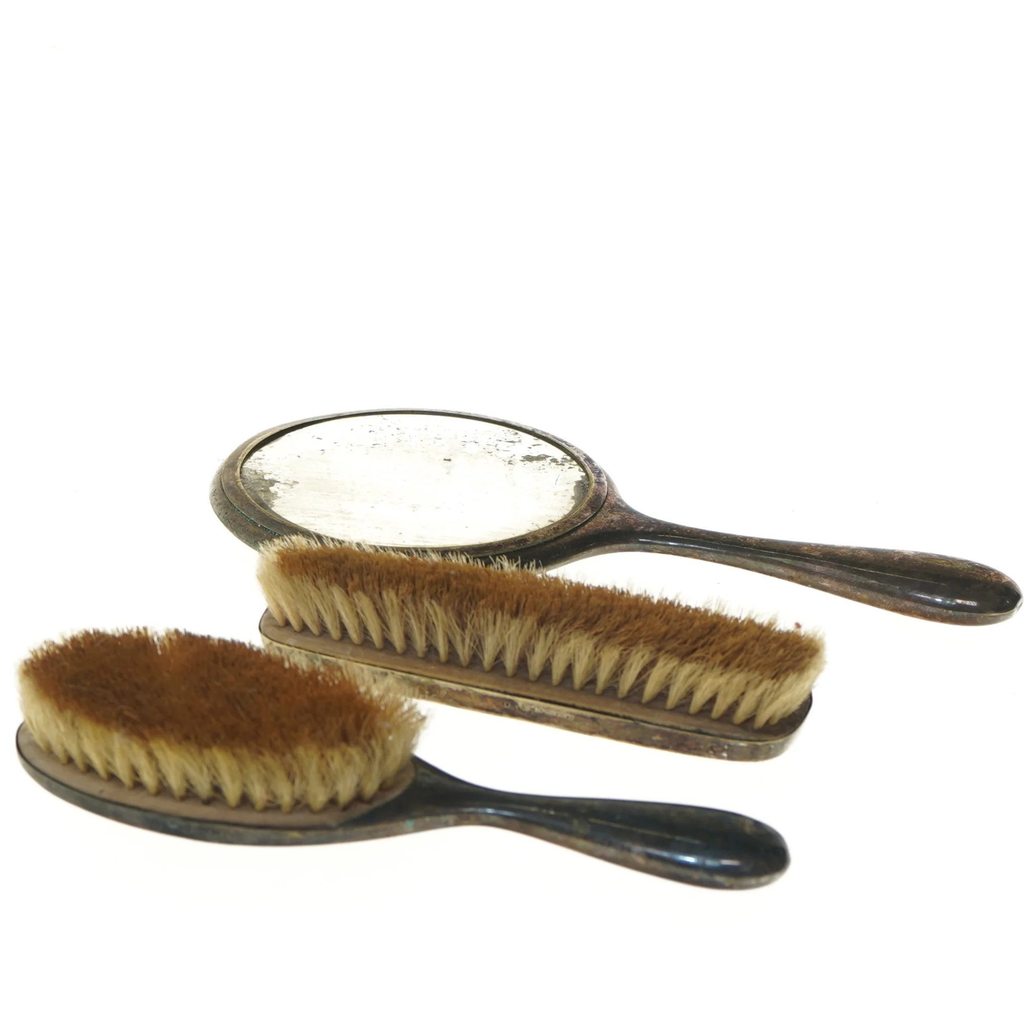 Gammel håndspejl og børstesæt (str. 17-29 cm)