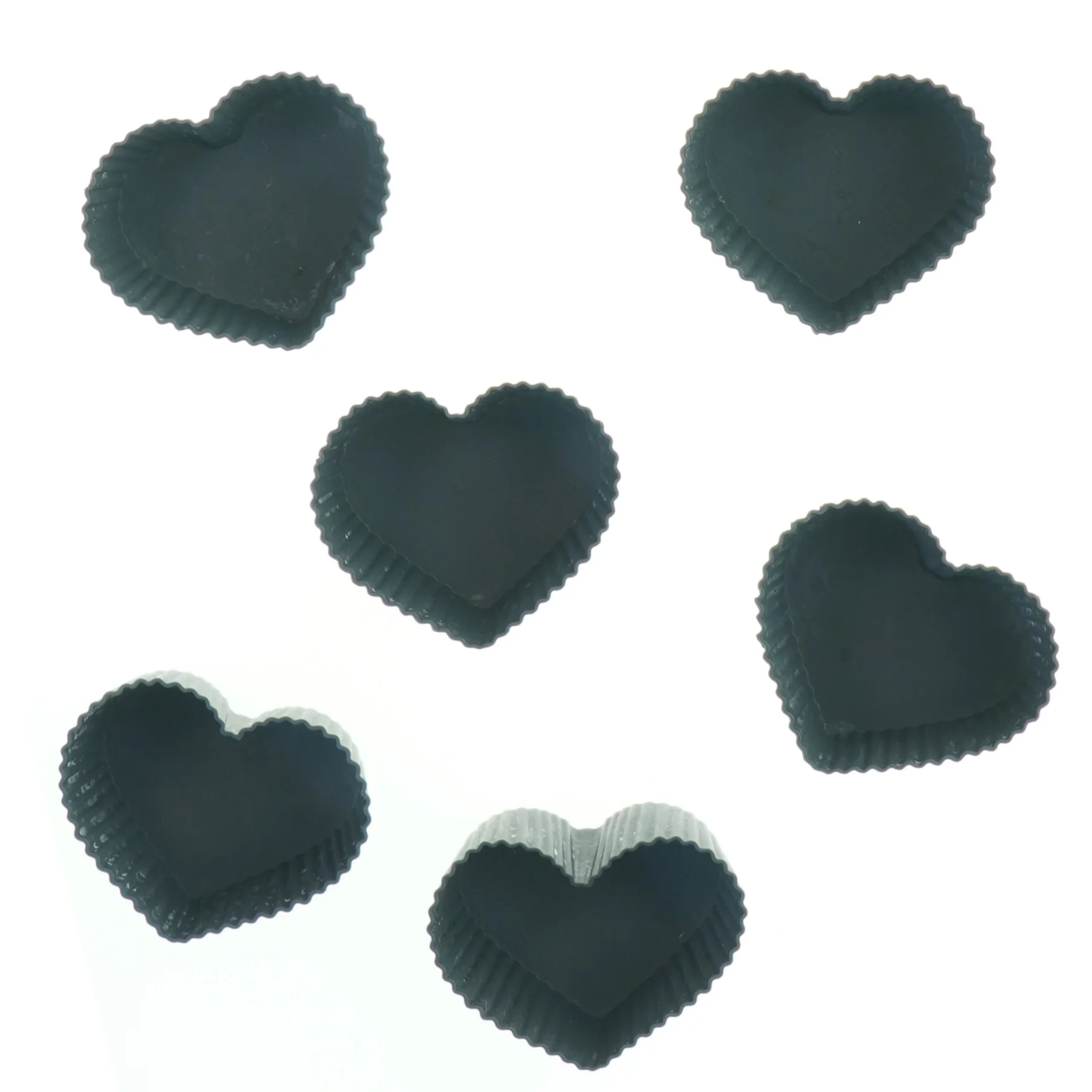 Sæt af 6 hjerteformede muffinforme (str. 6 styk. 7 cm)