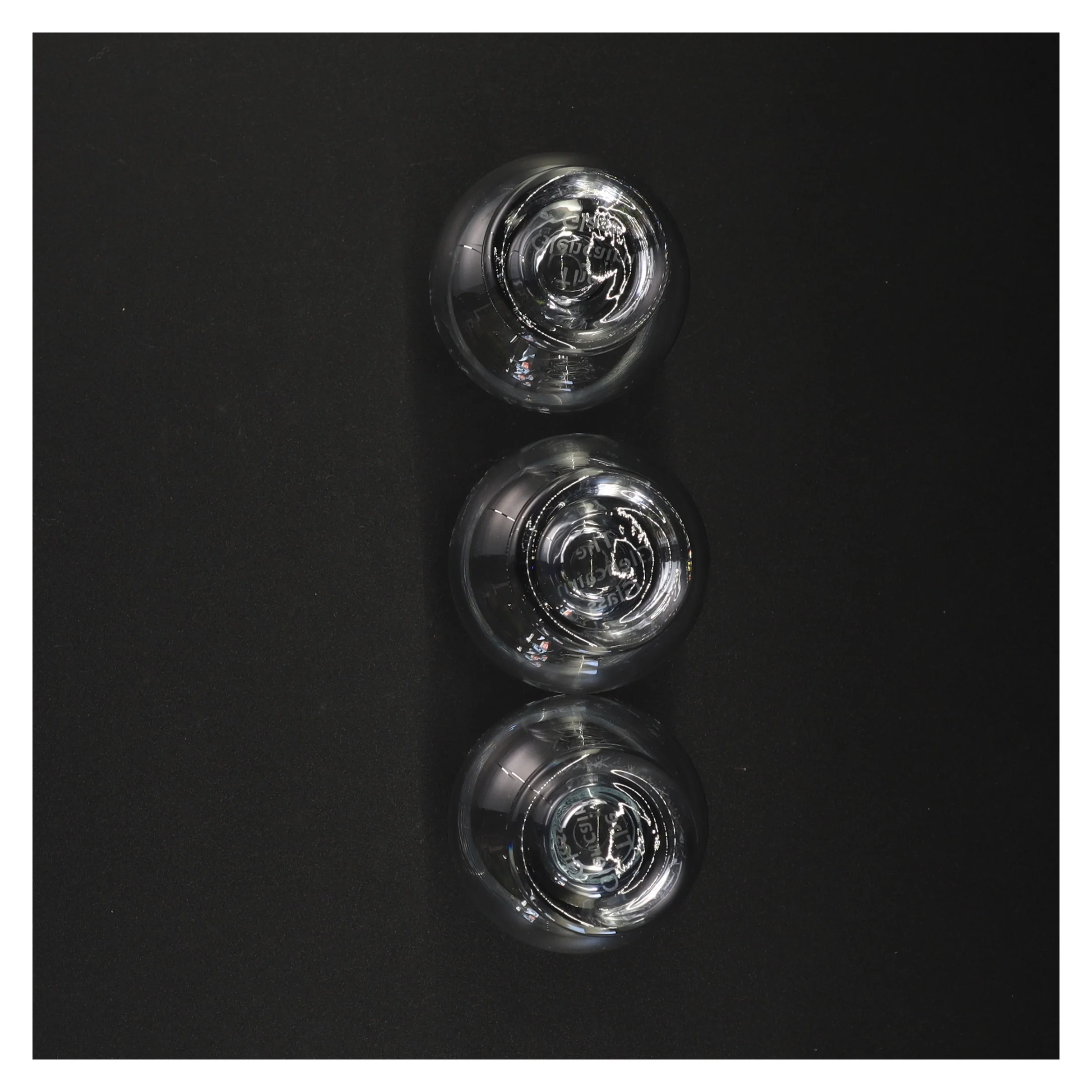 3 drikkeglas (str. 11 x 6 cm)