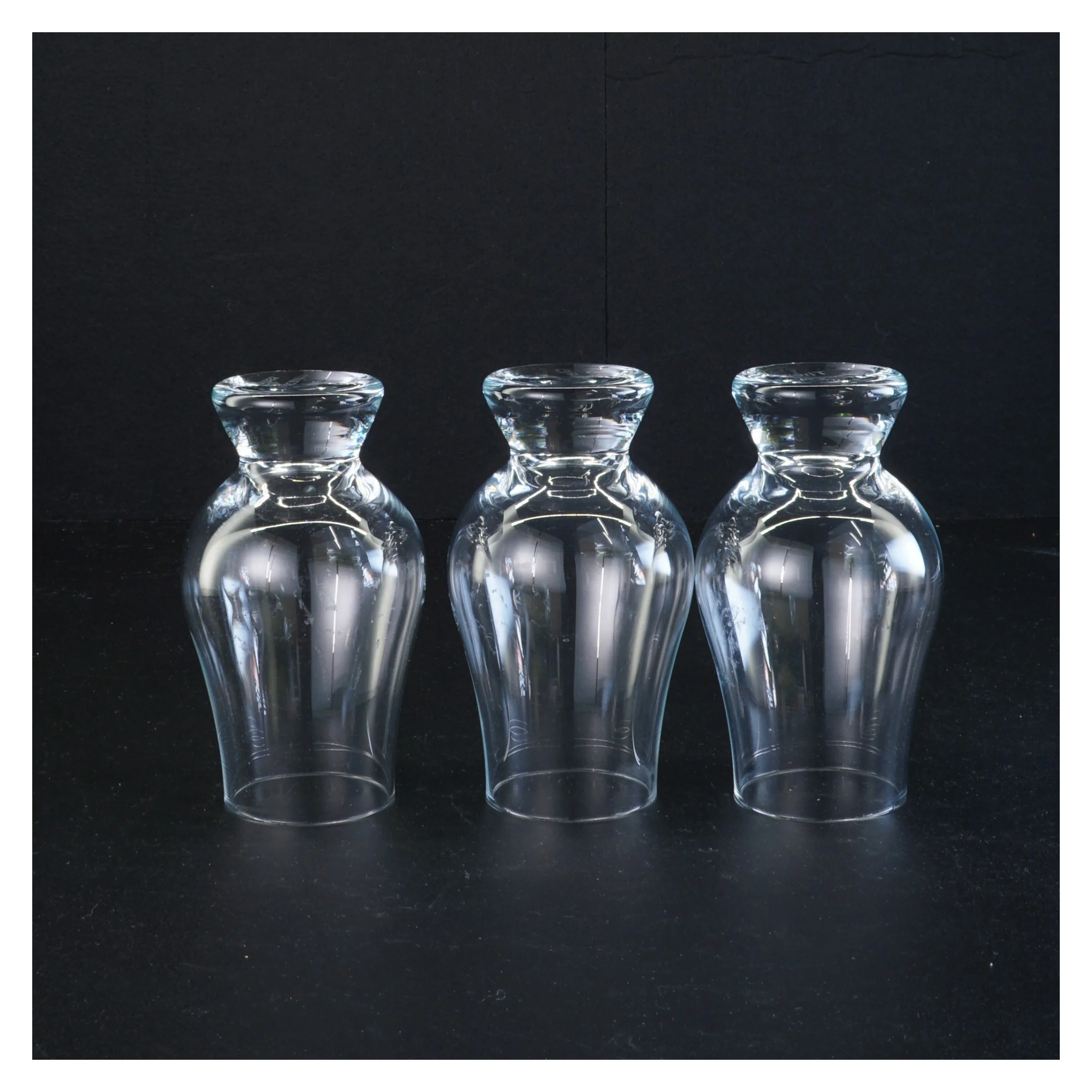 3 drikkeglas (str. 11 x 6 cm)