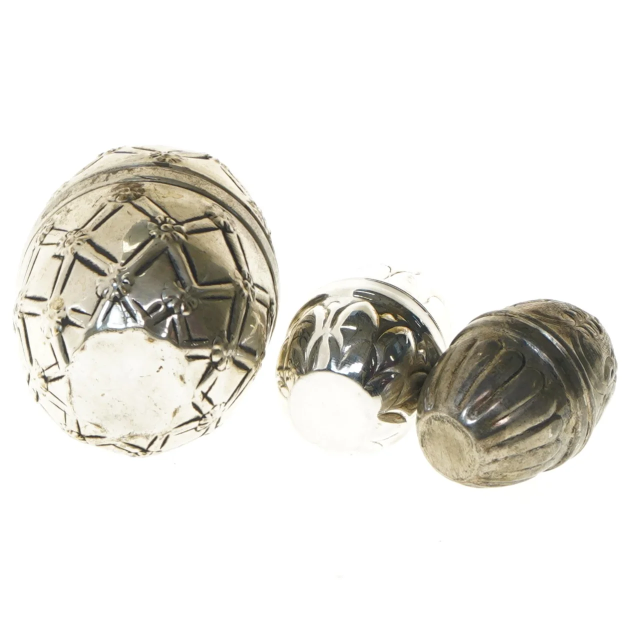 Sæt af dekorerede sølv æg (str. 8-13 cm)