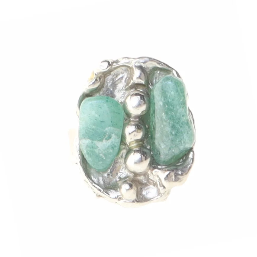 Sølv ring med grønne sten (str. 52 mm)