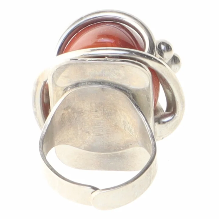 ring med rød sten (str. Ø 52 mm) fra Georg Jensen