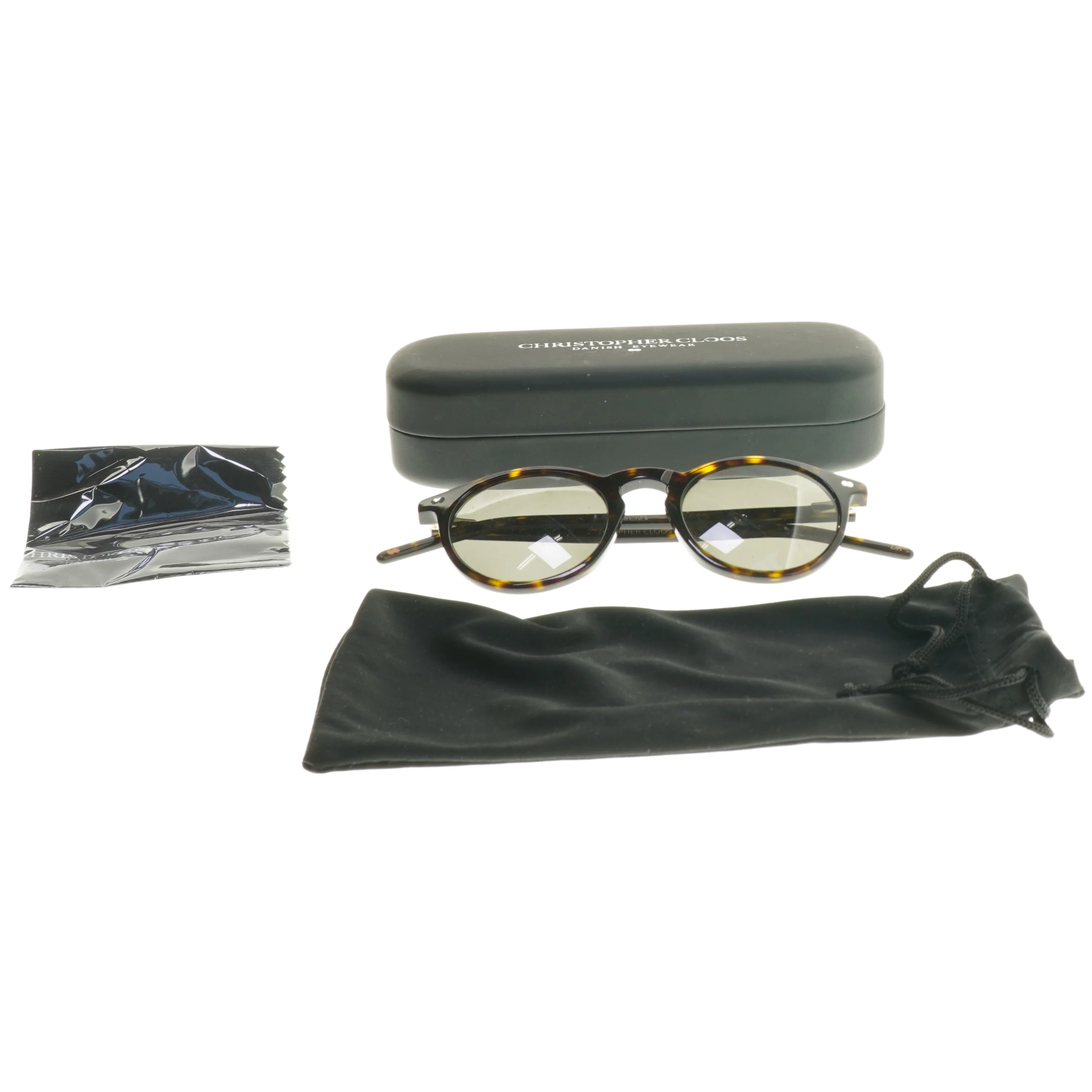 Christopher Cloos solbriller med opbevaringsetui fra Christopher Cloos (str. 13,5 cm)