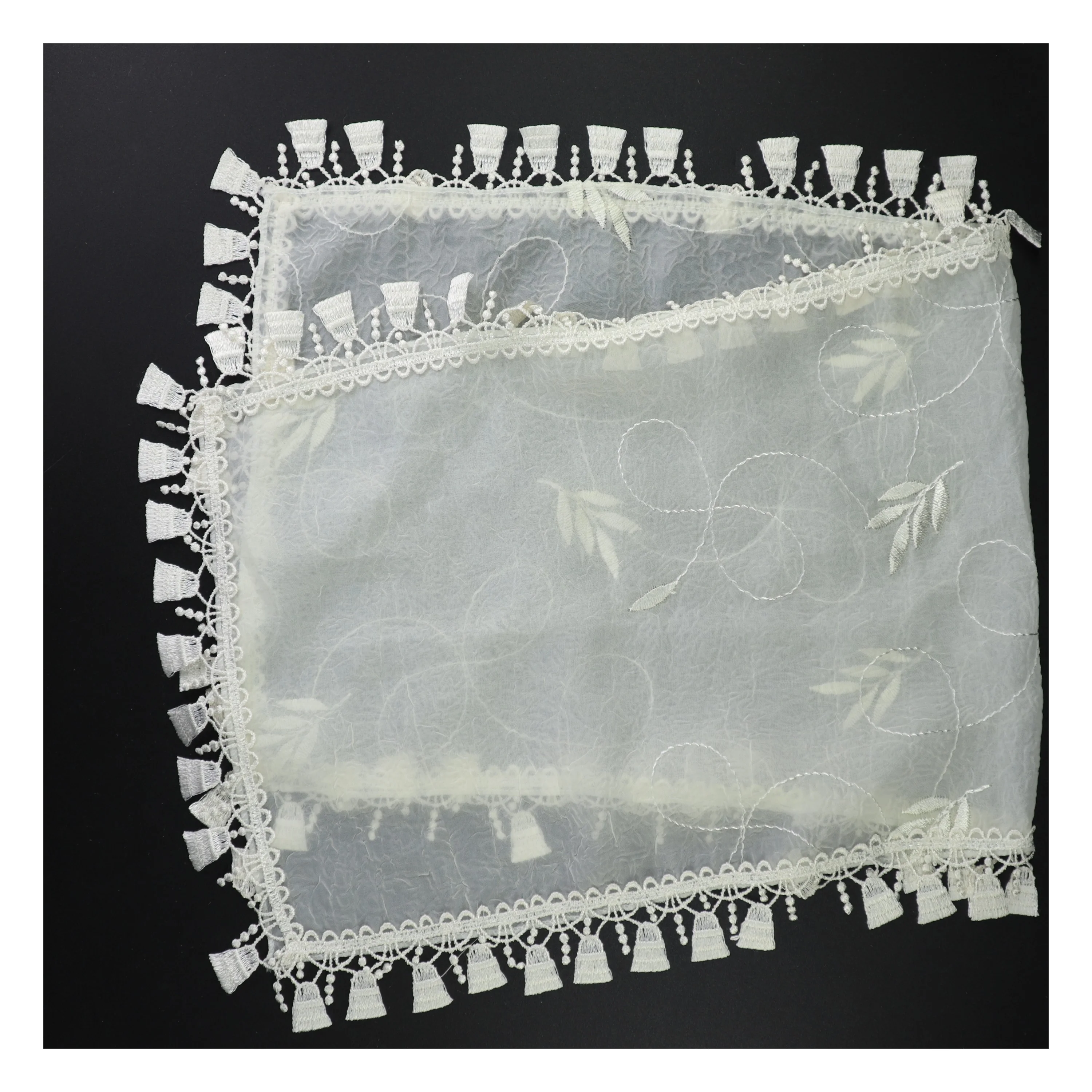 Hæklede bordduge (str. 23 x 23 cm og 27 x 80 cm)