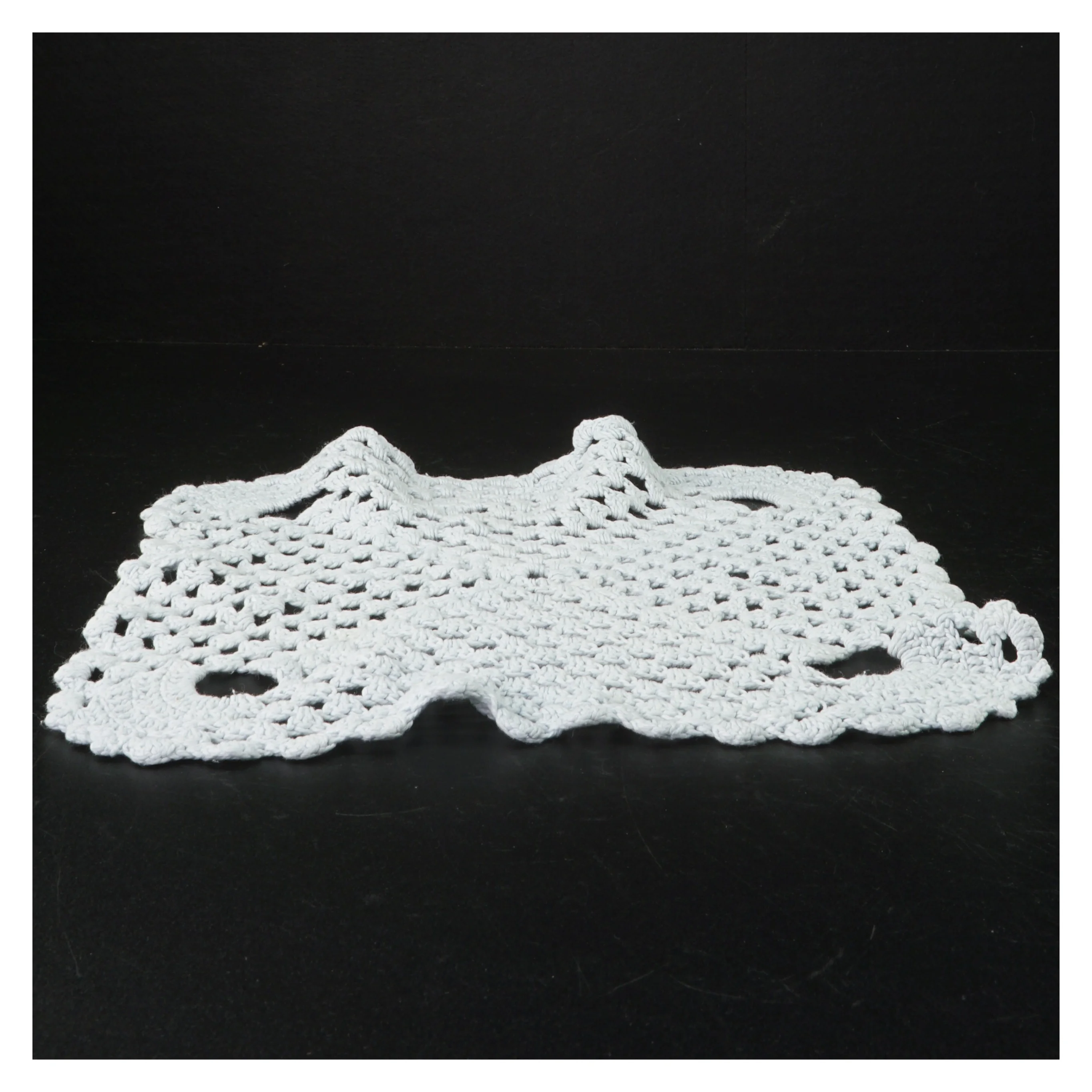 Hæklet dækkeserviet (str. 30 cm)