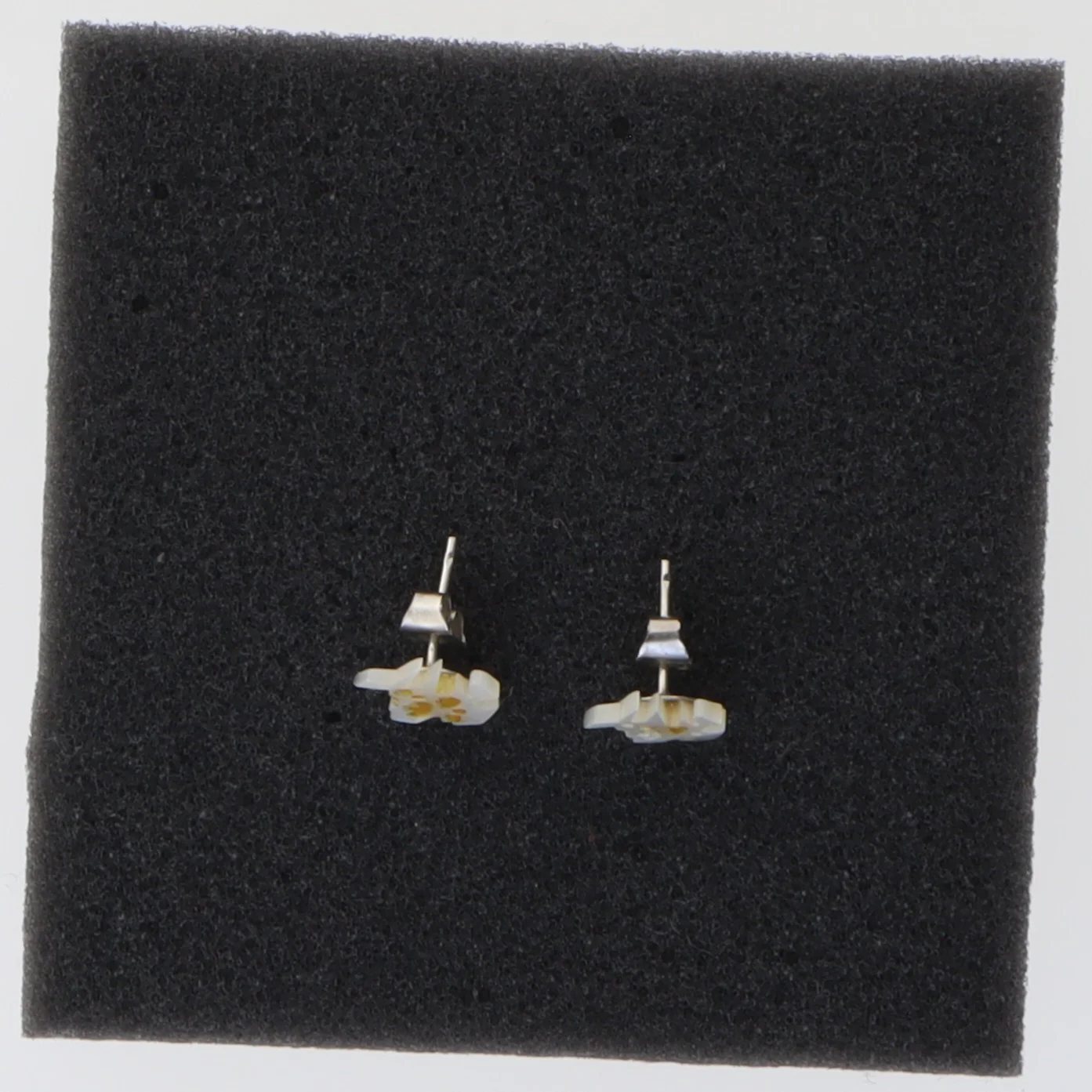 Øreringe i form af dyr (str. 1 cm)