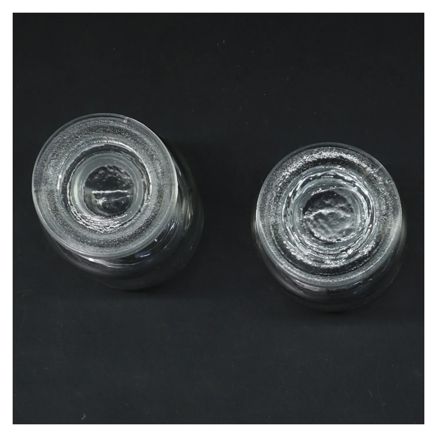 2 stk glasbeholdere med låg (str. 2 stk 10 cm)