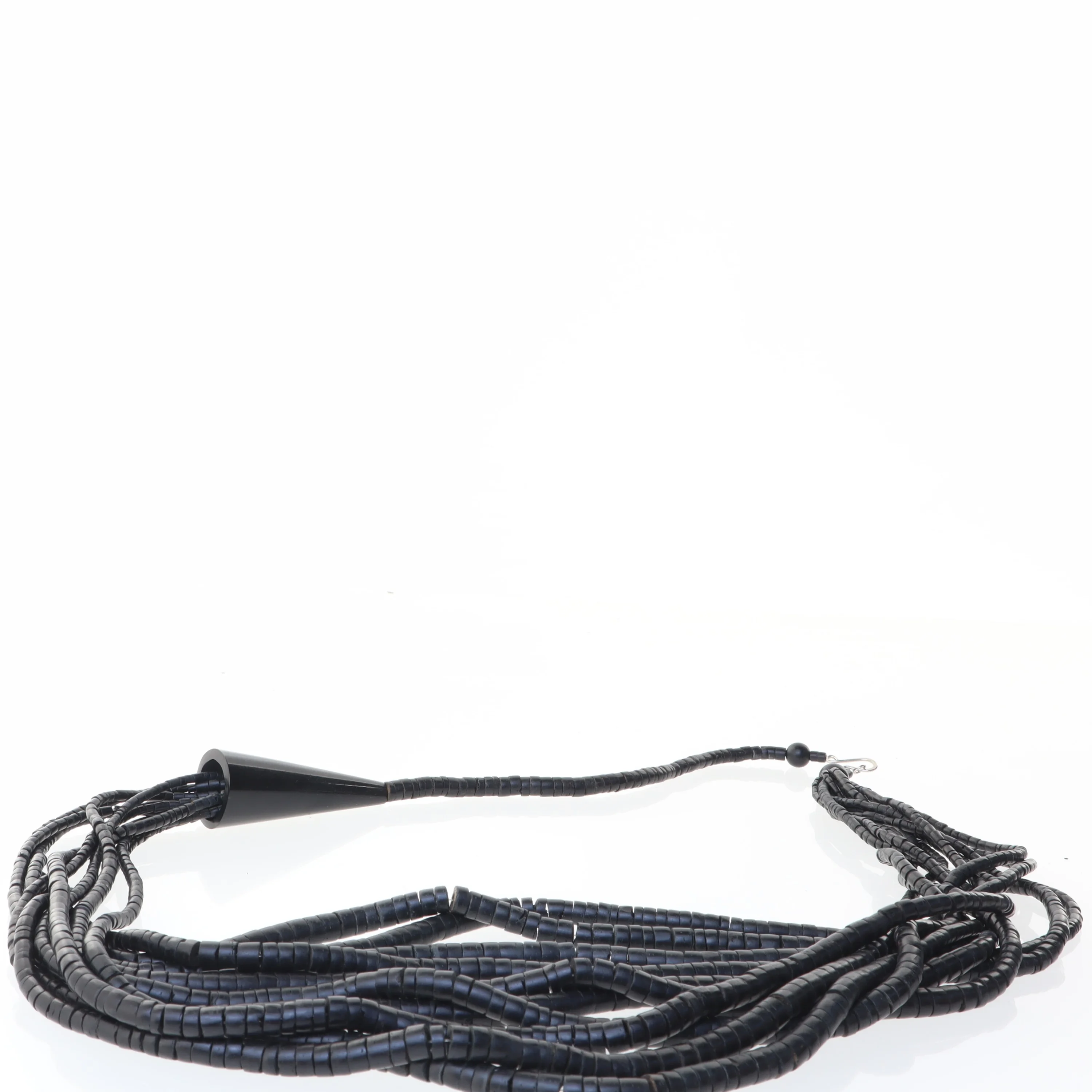 Flertrådet halskæde (str. 75 13 km)