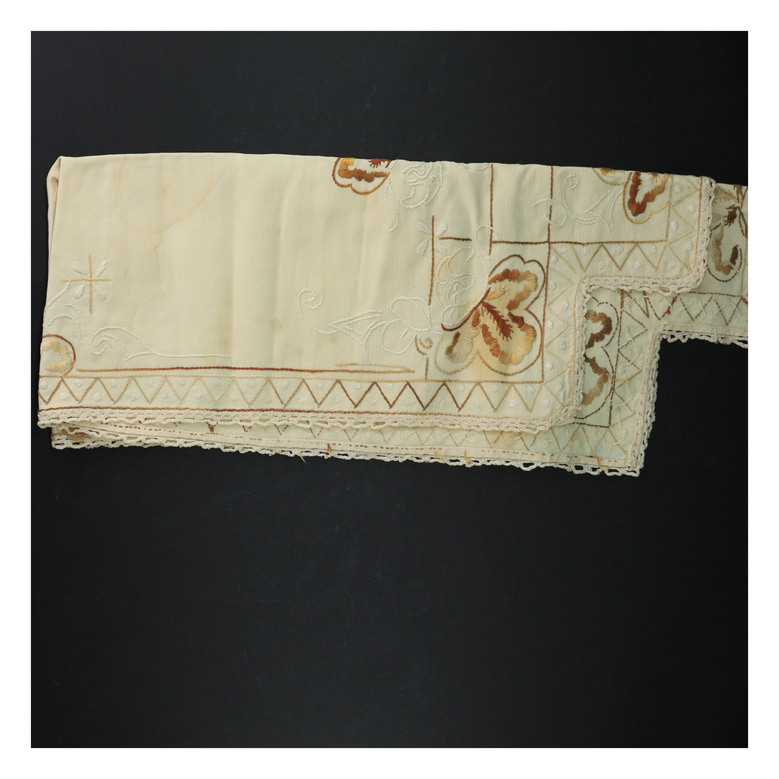 Vintage, broderet bordløber (str. 90 x 33 cm)