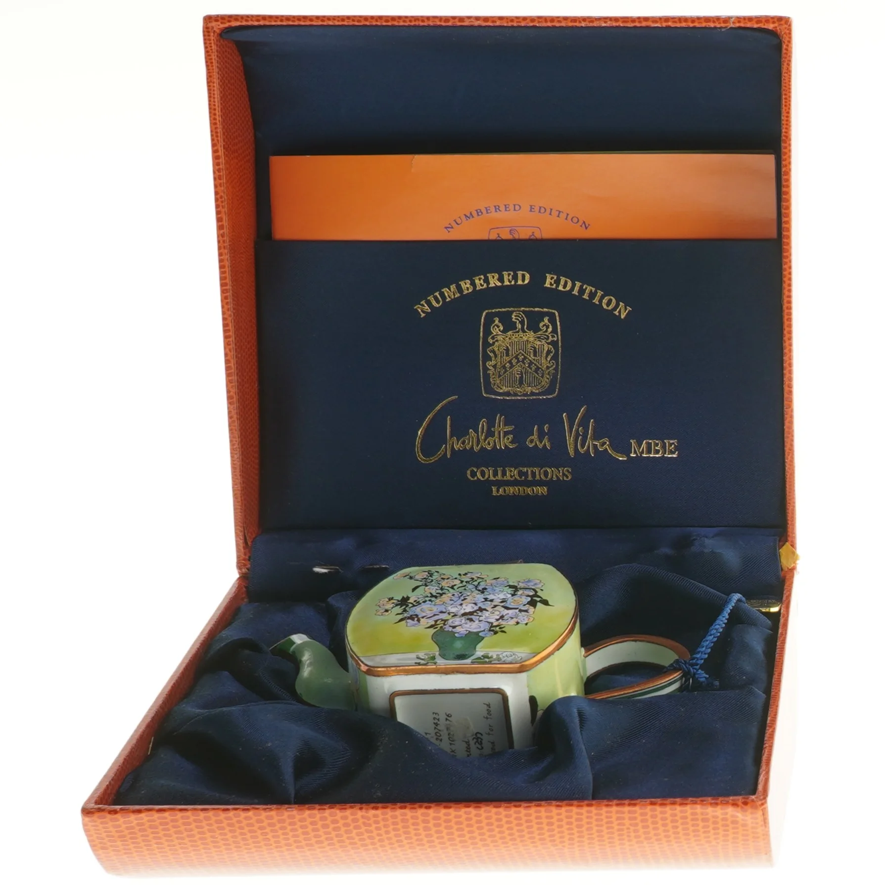 Lille dekorativ tekande (str. 8x11 cm)