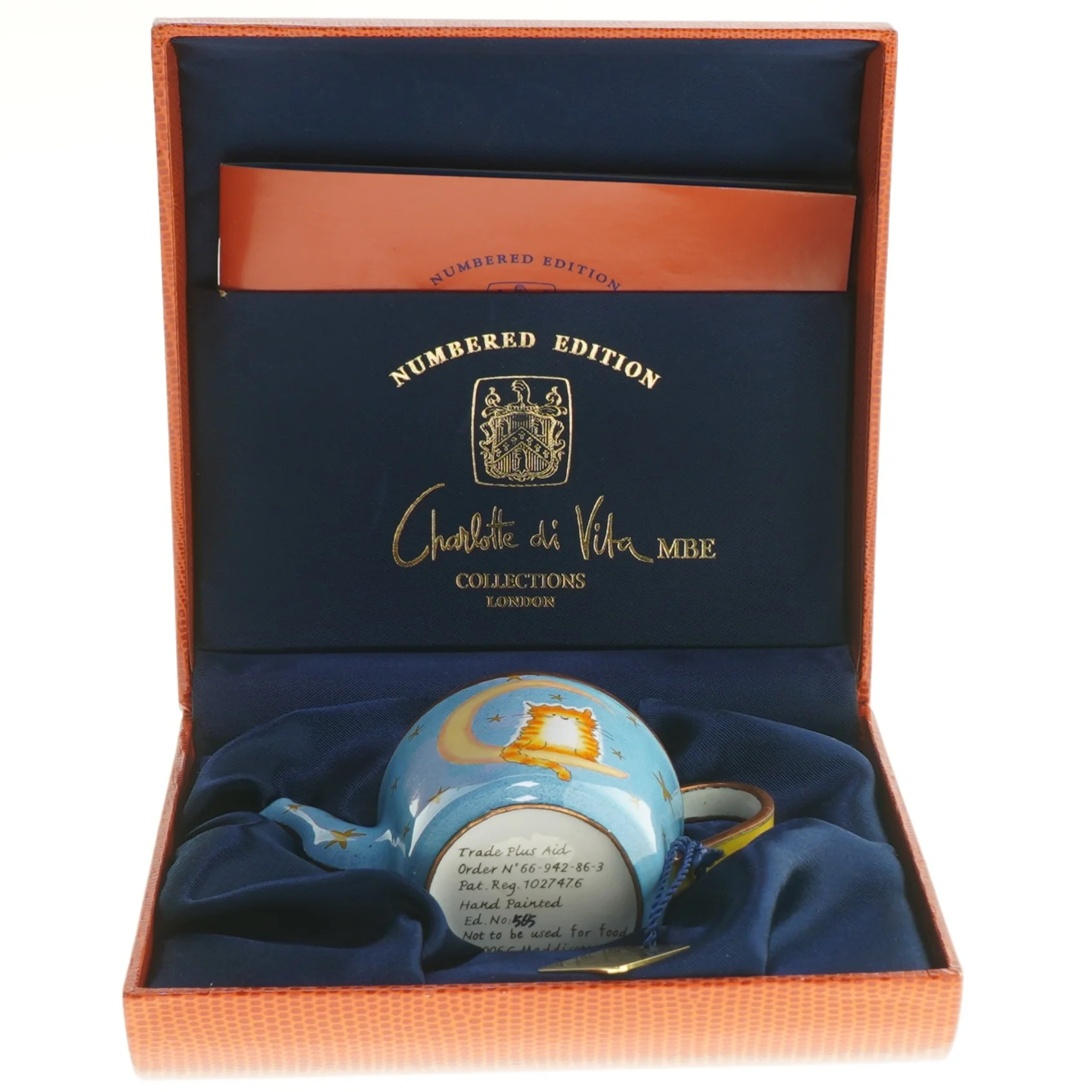 Dekorativ mini tekande fra Charlotte di Vita (str. 8x10,5 cm)