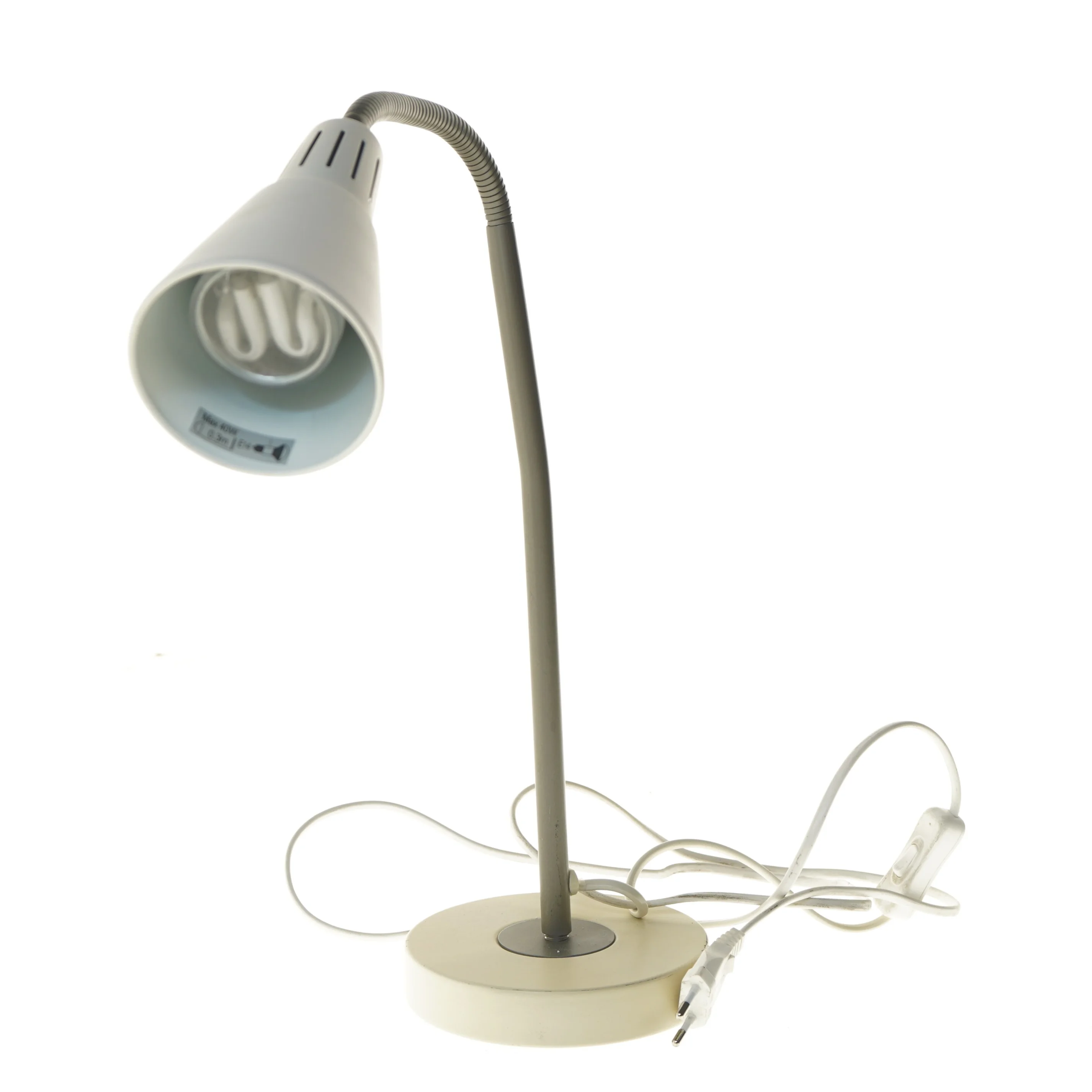 Hvid bordlampe fra IKEA (str. 59,5 cm)