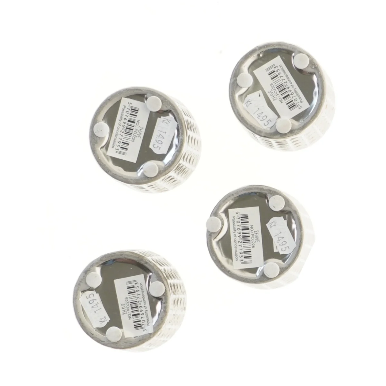 Sæt à 4 sølvfarvede lysestager fra 2have (str. 4 stk Ø 7 cm længde 7 cm)