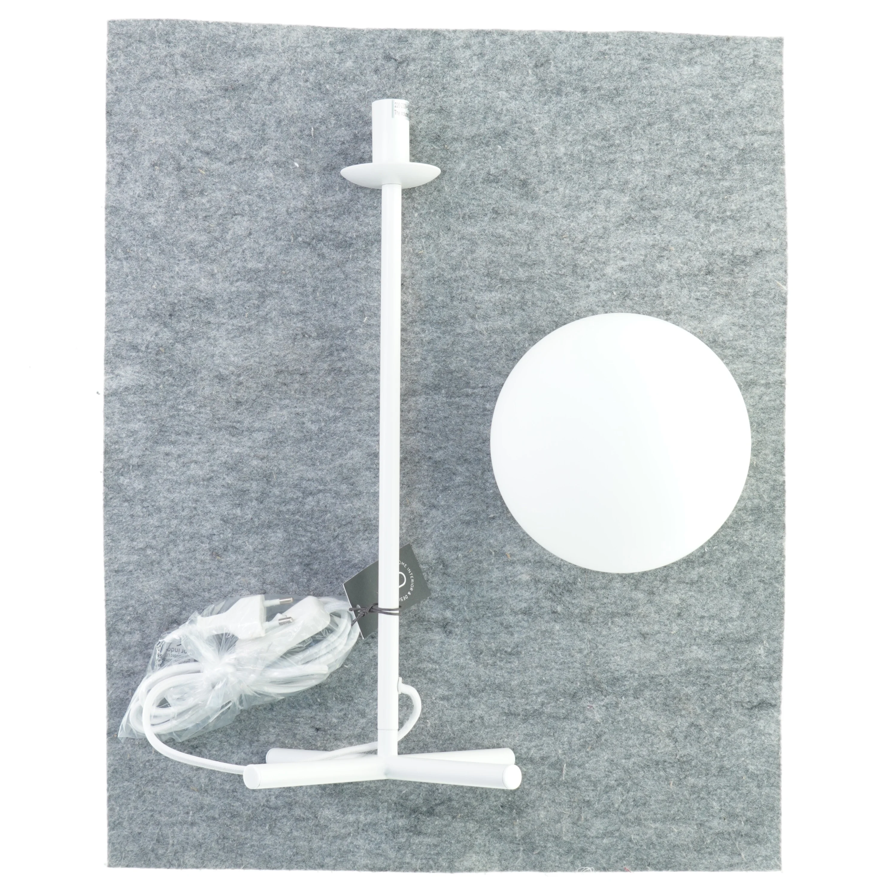 Bordlampe fra Hübsch (str. 50 cm)